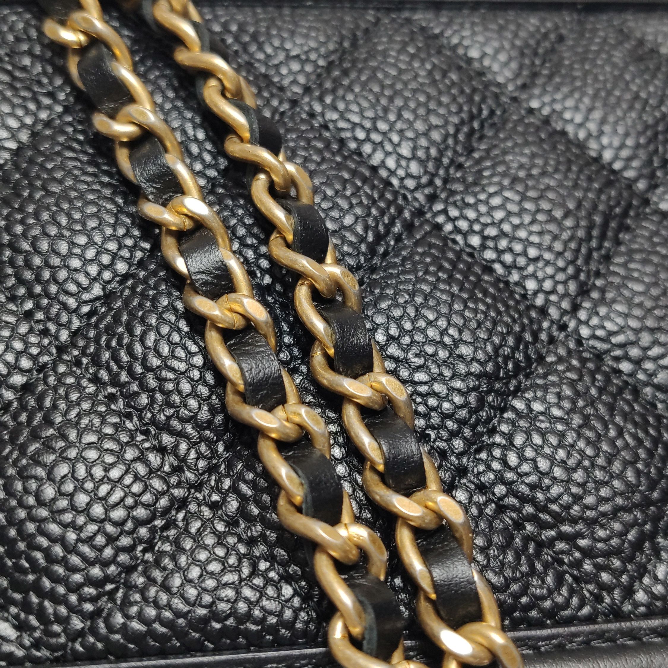 Chanel Chanel Women os Crossbody Bags Size ONE SIZE - 15 Thumbnail