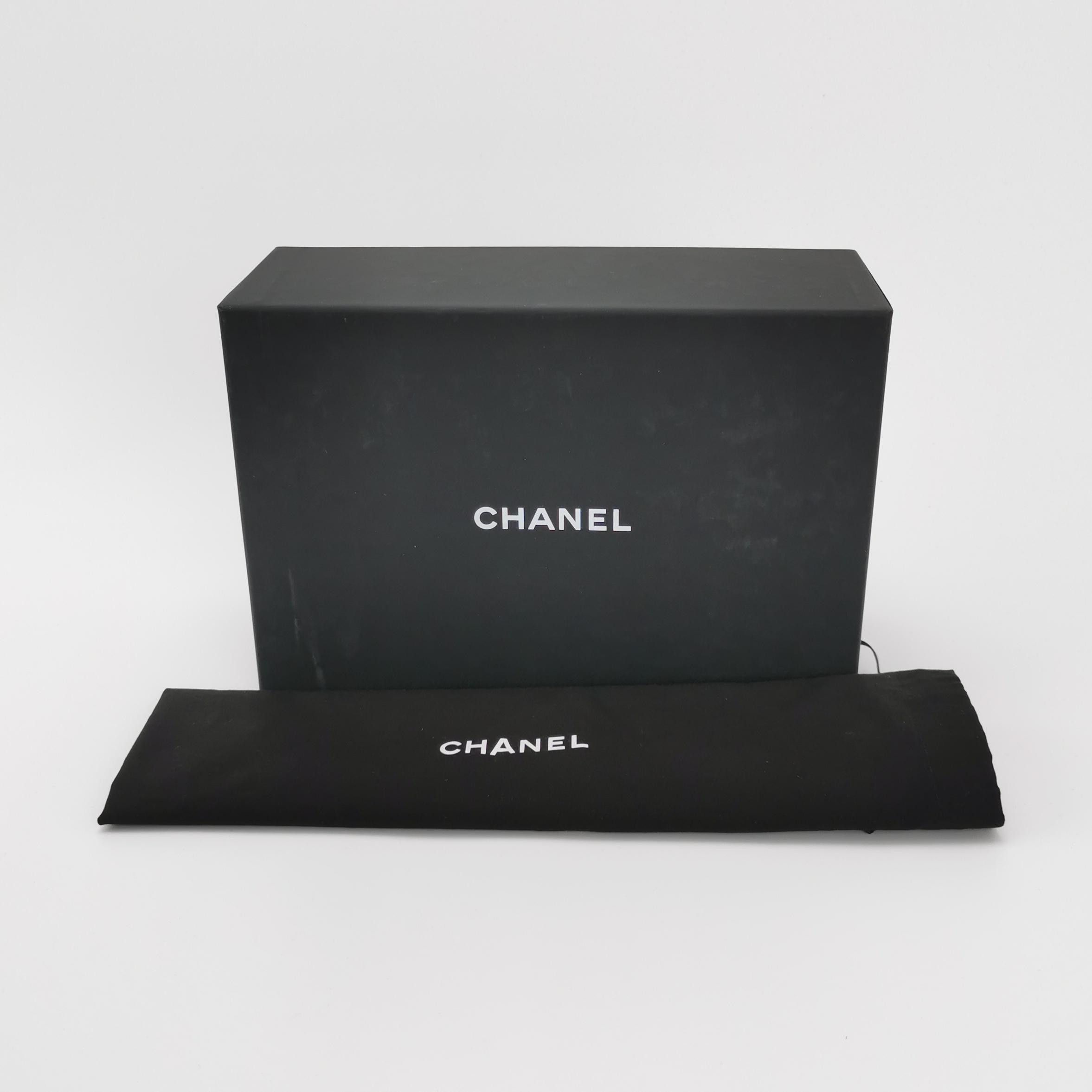 Chanel Chanel Women os Crossbody Bags Size ONE SIZE - 9 Thumbnail