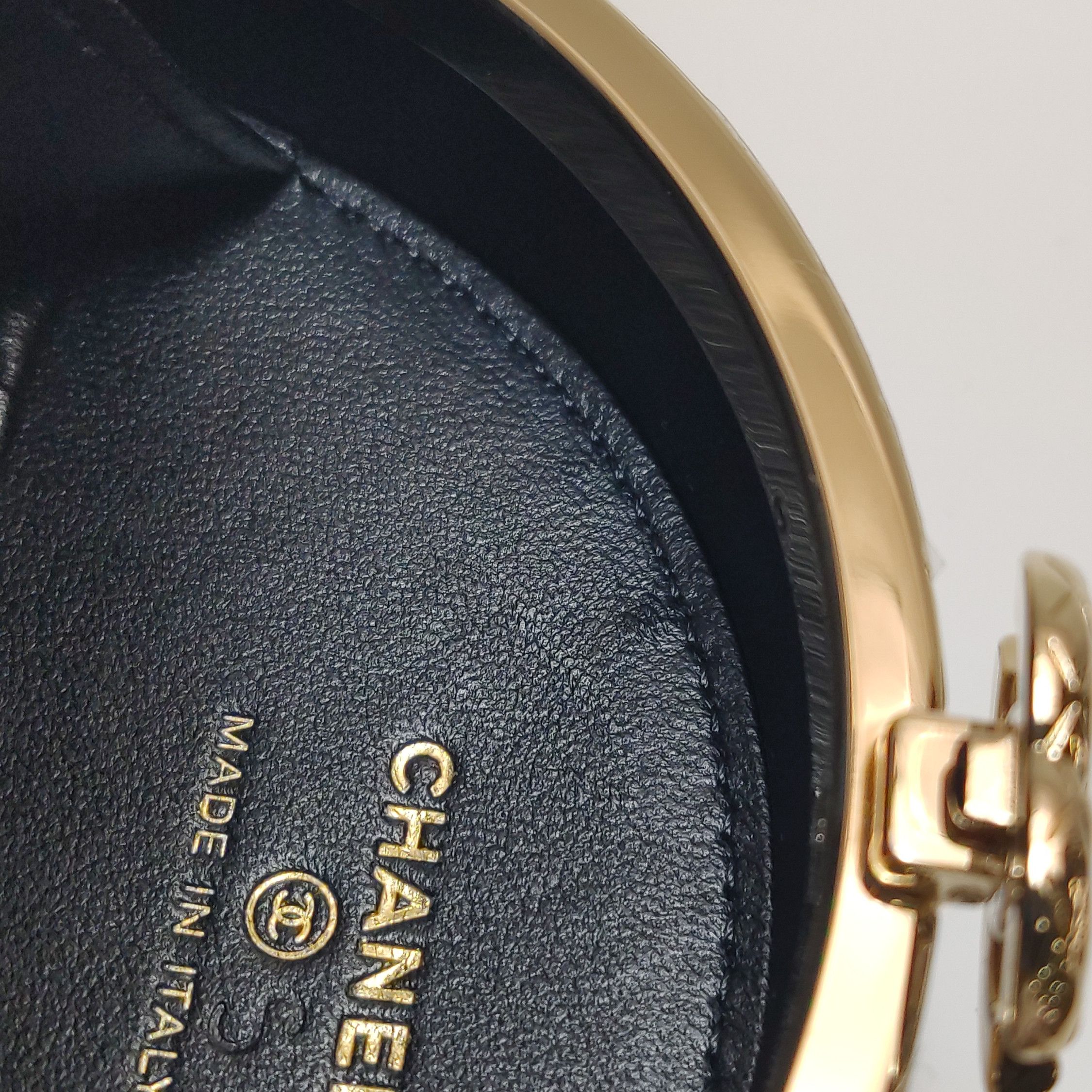 Chanel Chanel Women os Shoulder Bags Size ONE SIZE - 10 Thumbnail