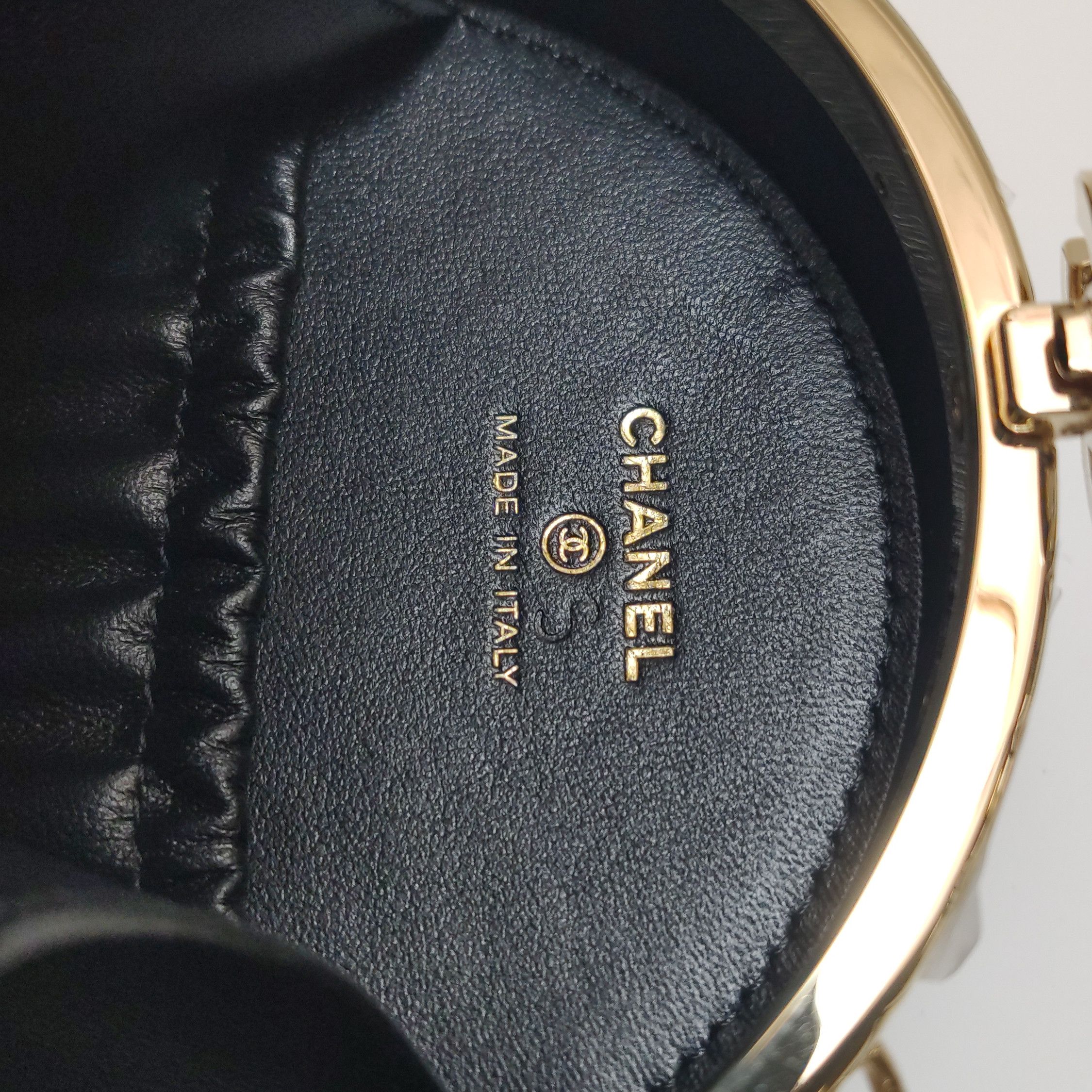 Chanel Chanel Women os Shoulder Bags Size ONE SIZE - 11 Thumbnail