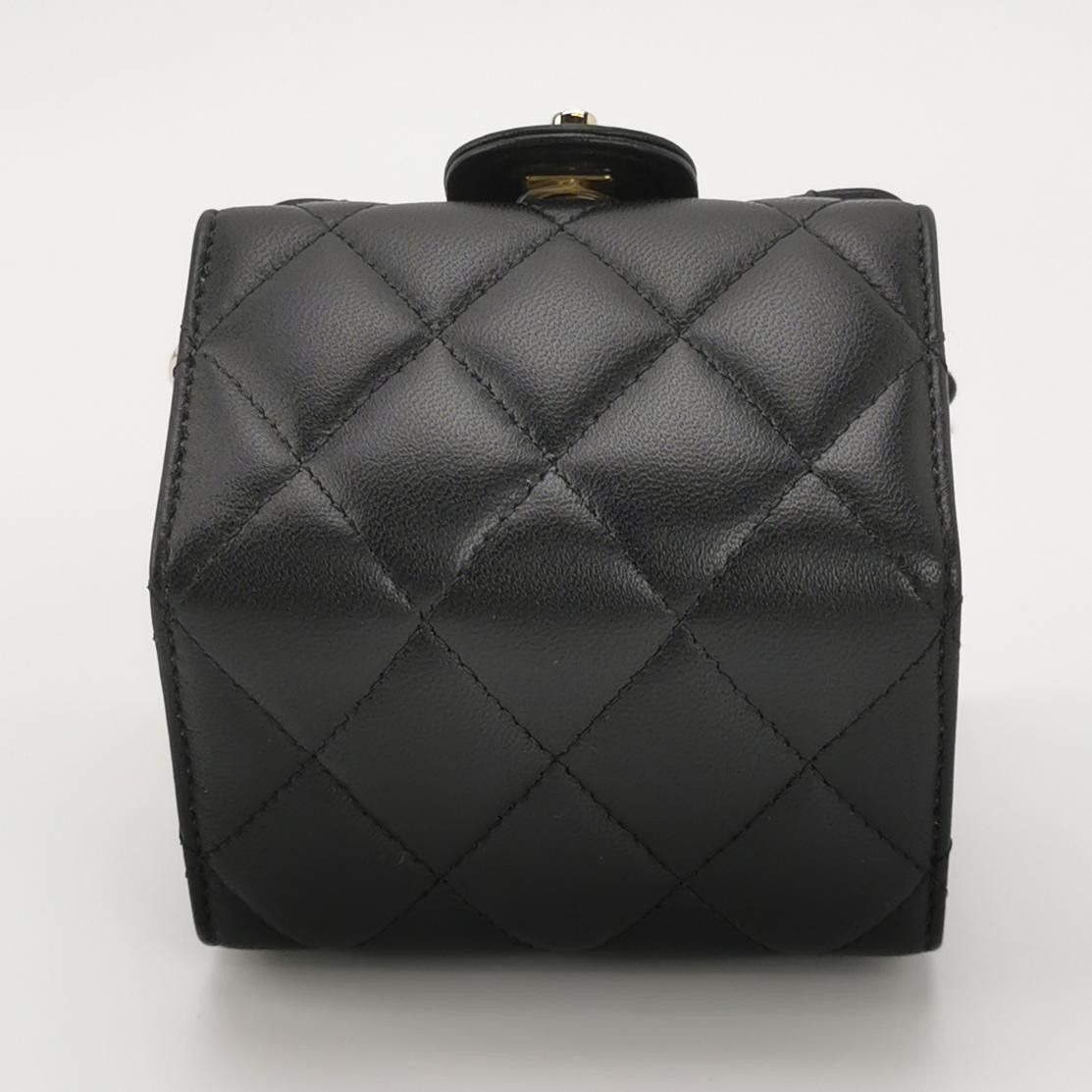Chanel Chanel Women os Crossbody Bags Size ONE SIZE - 6 Thumbnail