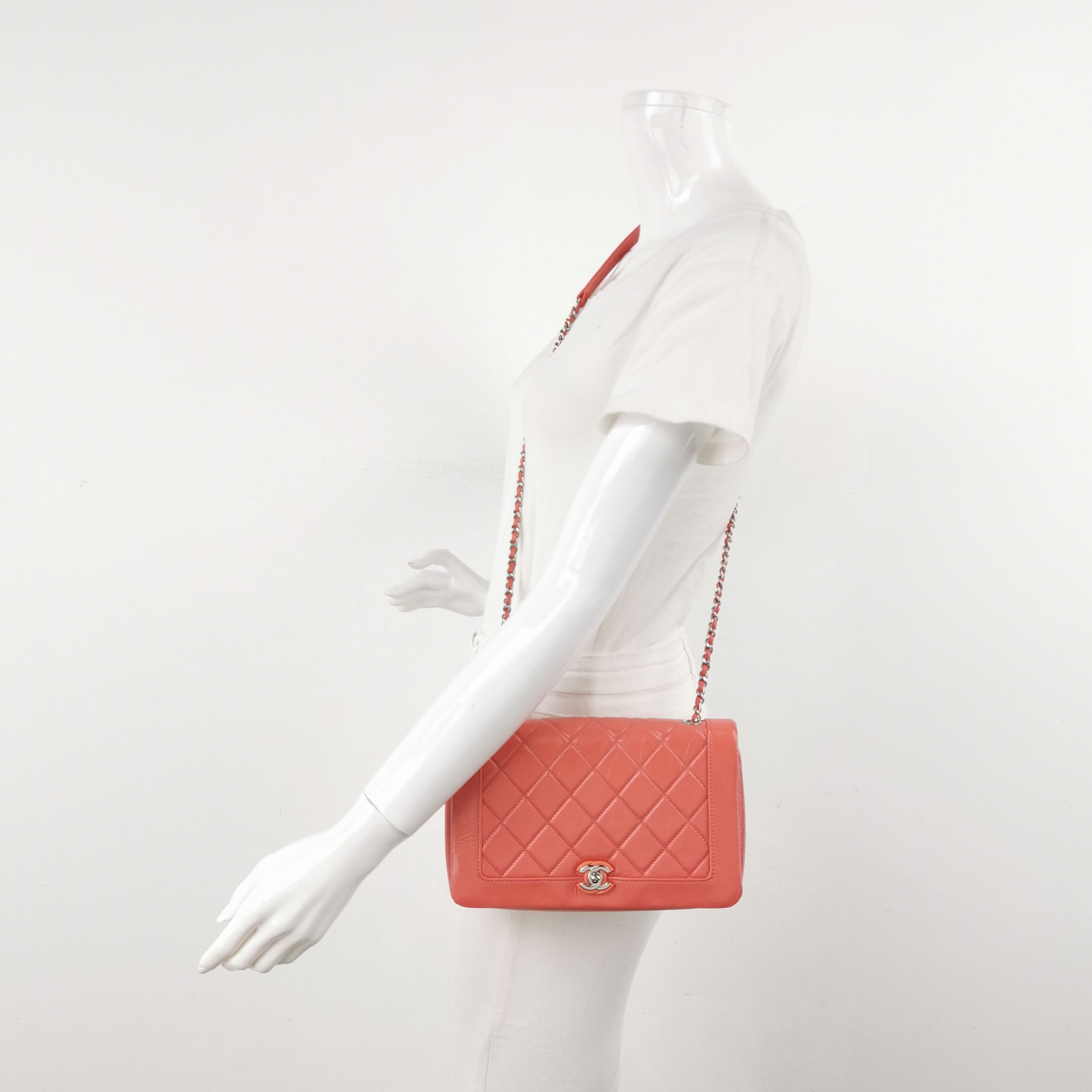 Chanel Chanel Women os Shoulder Bags Size ONE SIZE - 2 Thumbnail