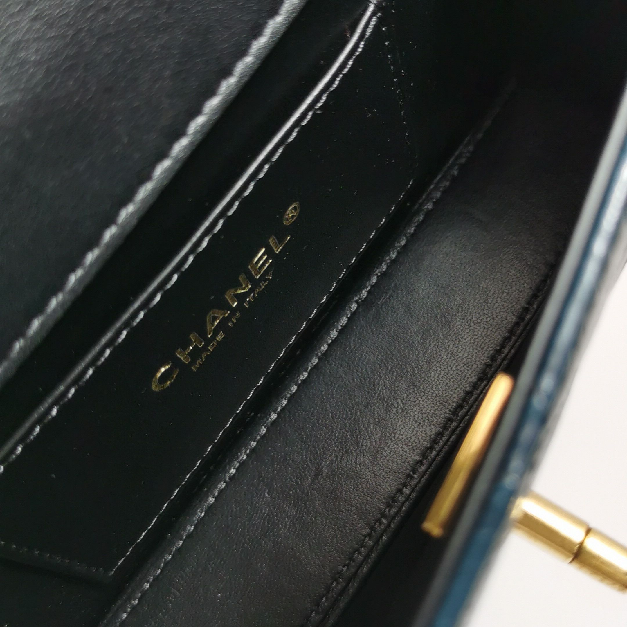 Chanel Chanel Women os Crossbody Bags Size ONE SIZE - 11 Thumbnail
