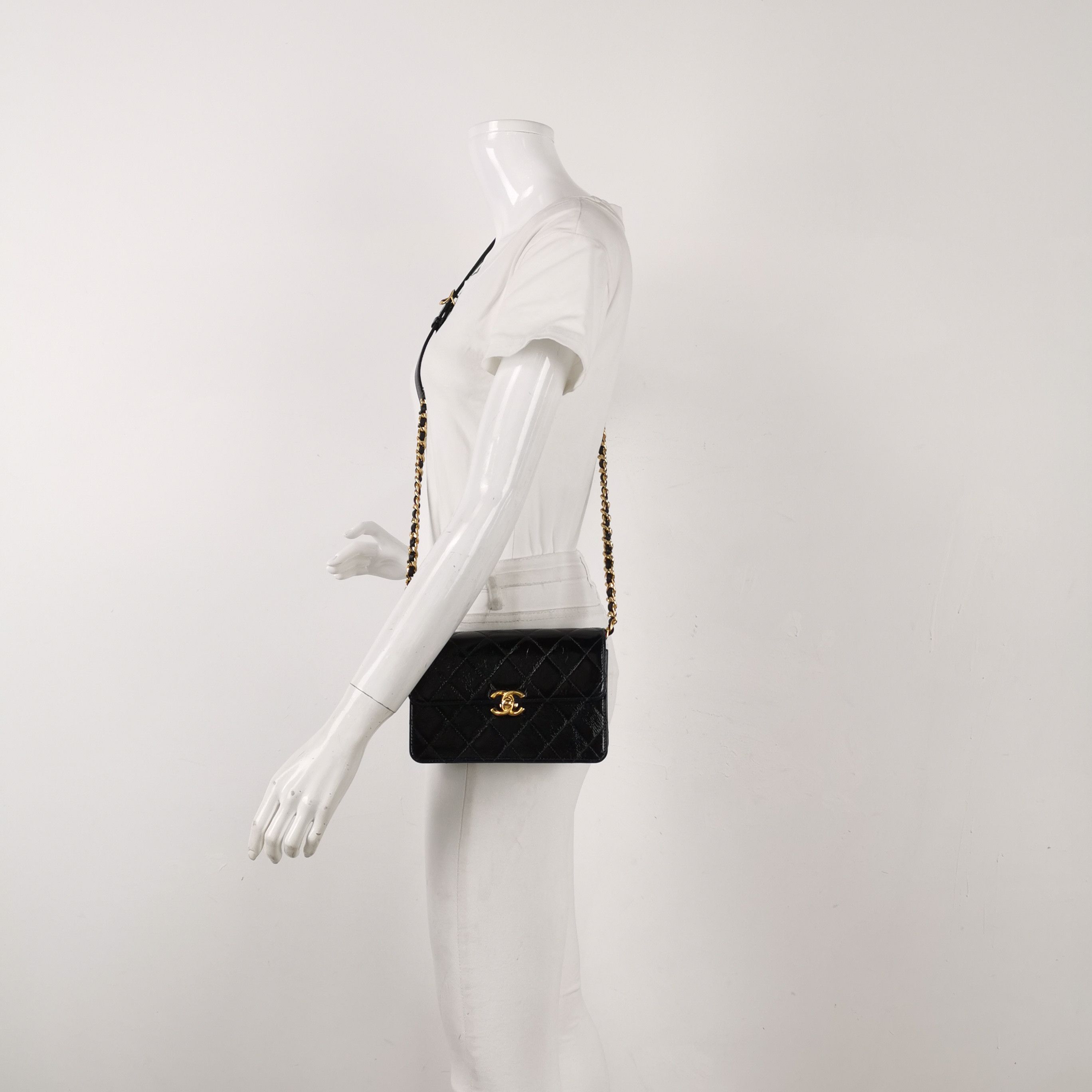 Chanel Chanel Women os Crossbody Bags Size ONE SIZE - 2 Thumbnail