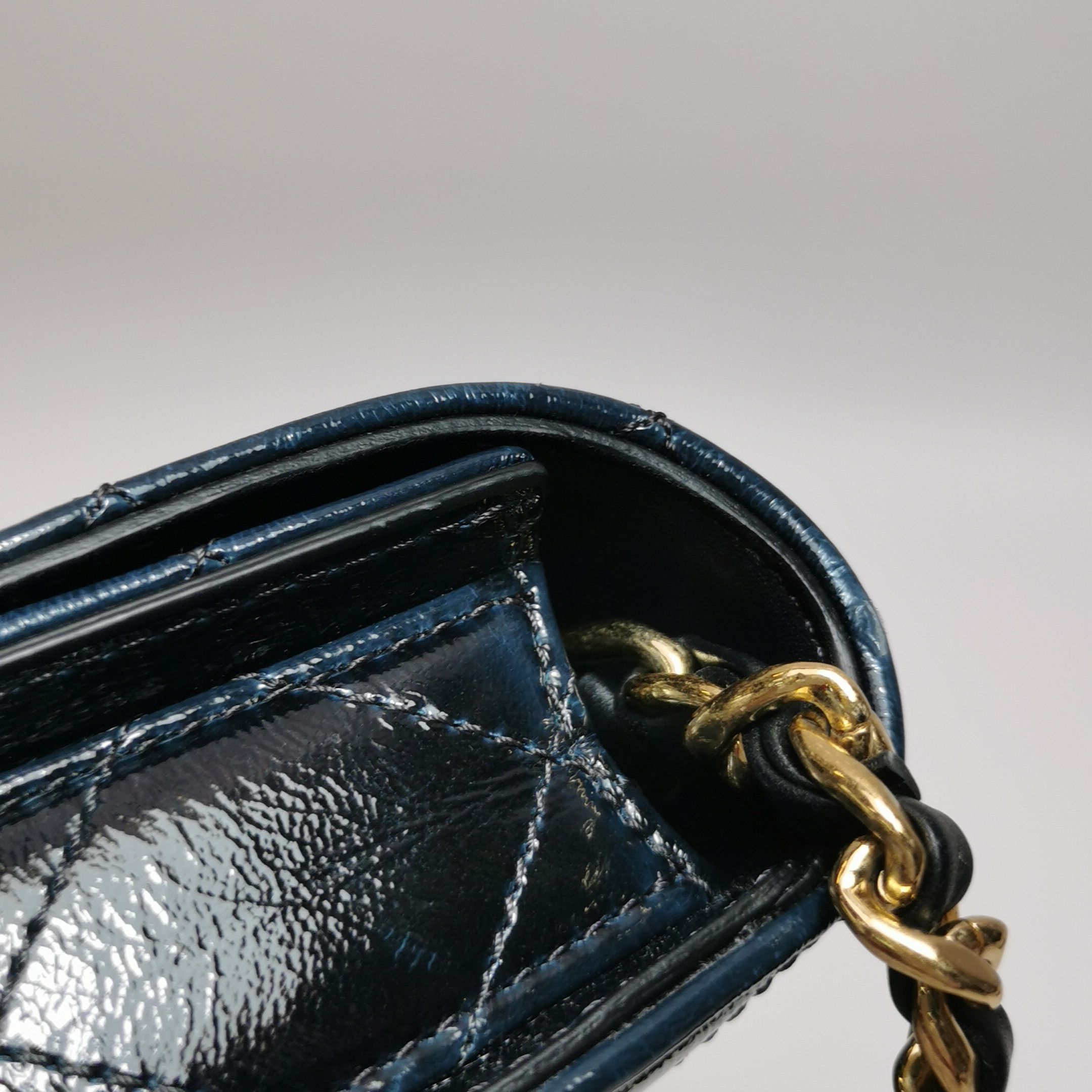 Chanel Chanel Women os Crossbody Bags Size ONE SIZE - 24 Thumbnail