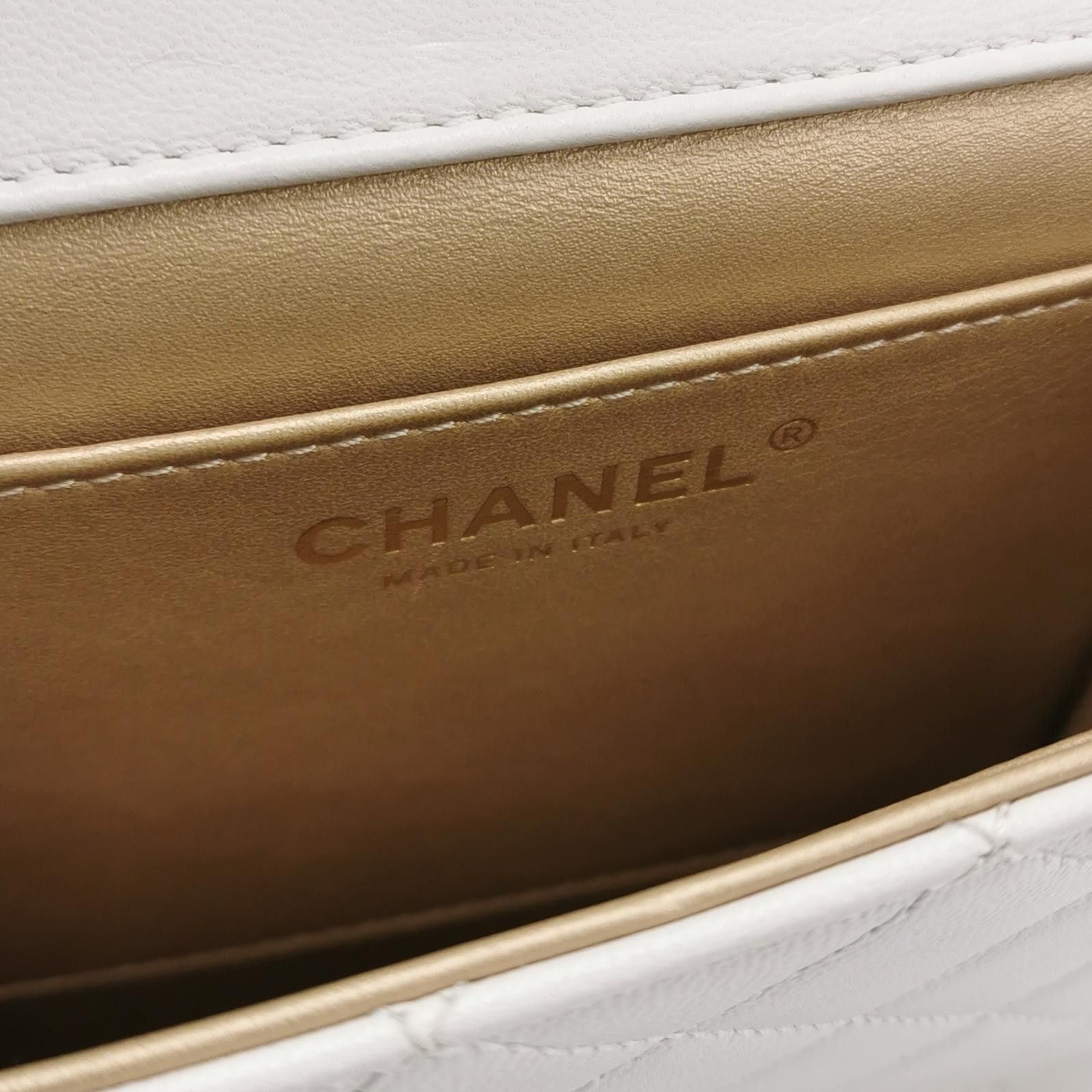 Chanel Chanel Women os Shoulder Bags Size ONE SIZE - 8 Thumbnail