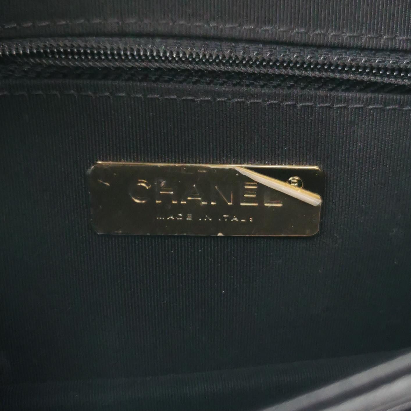 Chanel Chanel Women os Shoulder Bags Size ONE SIZE - 8 Thumbnail
