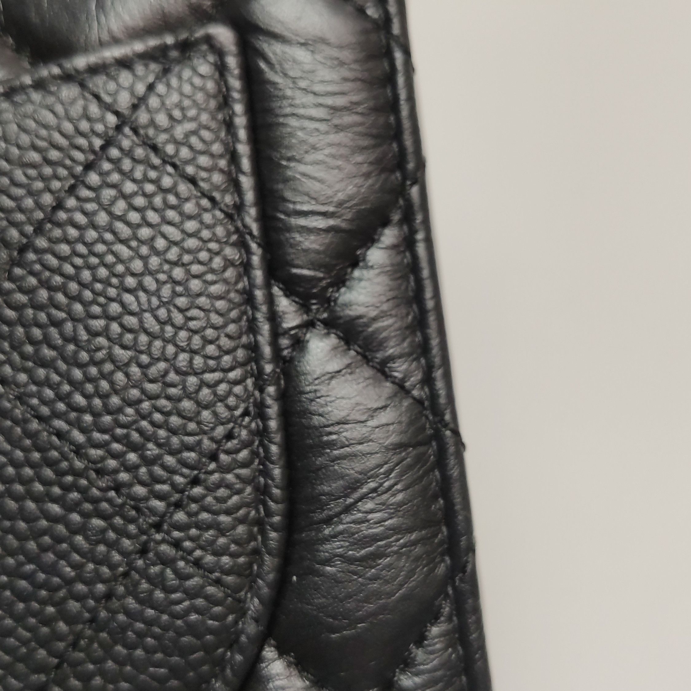 Chanel Chanel Women os Shoulder Bags Size ONE SIZE - 24 Thumbnail