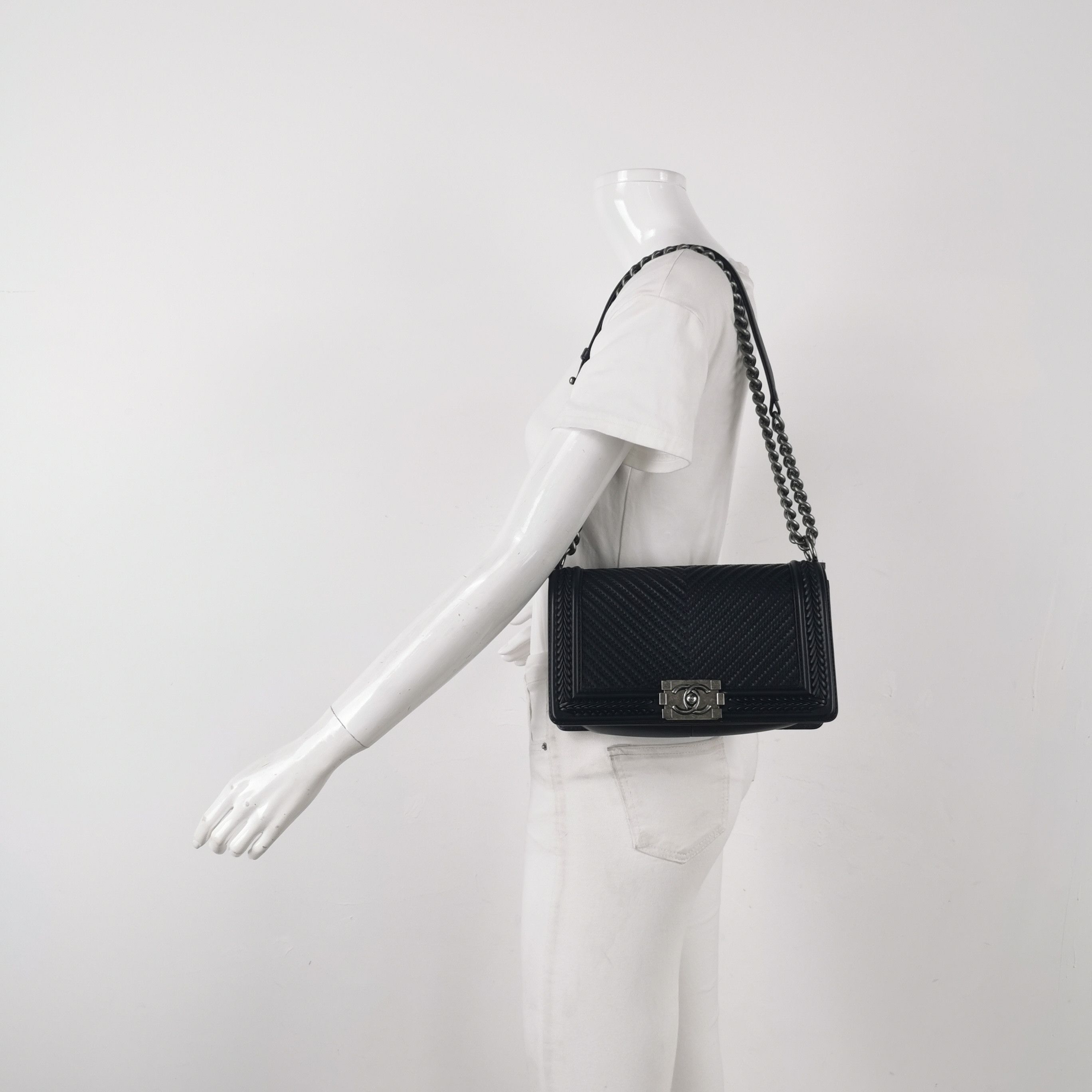 Chanel Chanel Women os Shoulder Bags Size ONE SIZE - 2 Thumbnail