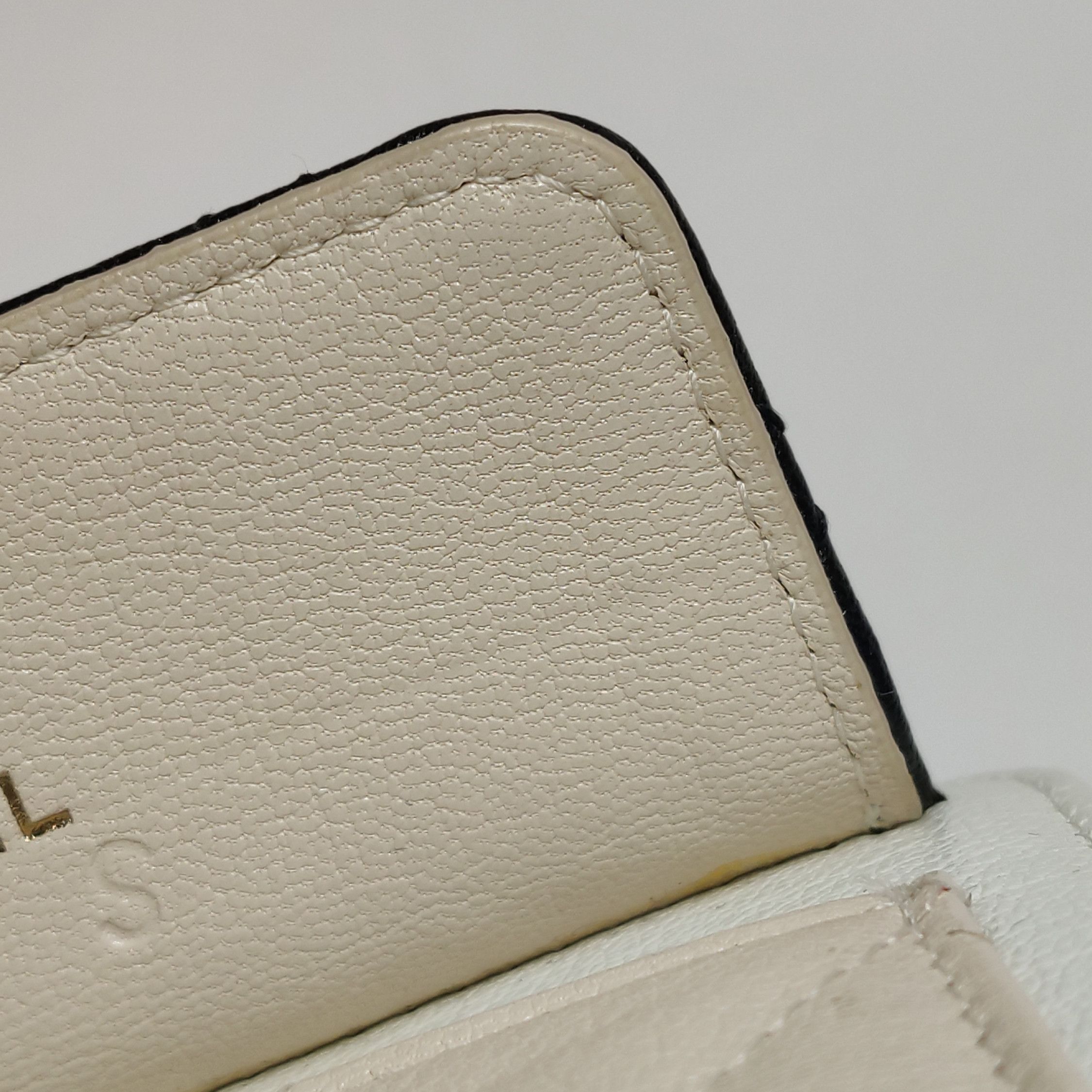 Chanel Chanel Women os Wallets Size ONE SIZE - 18 Thumbnail
