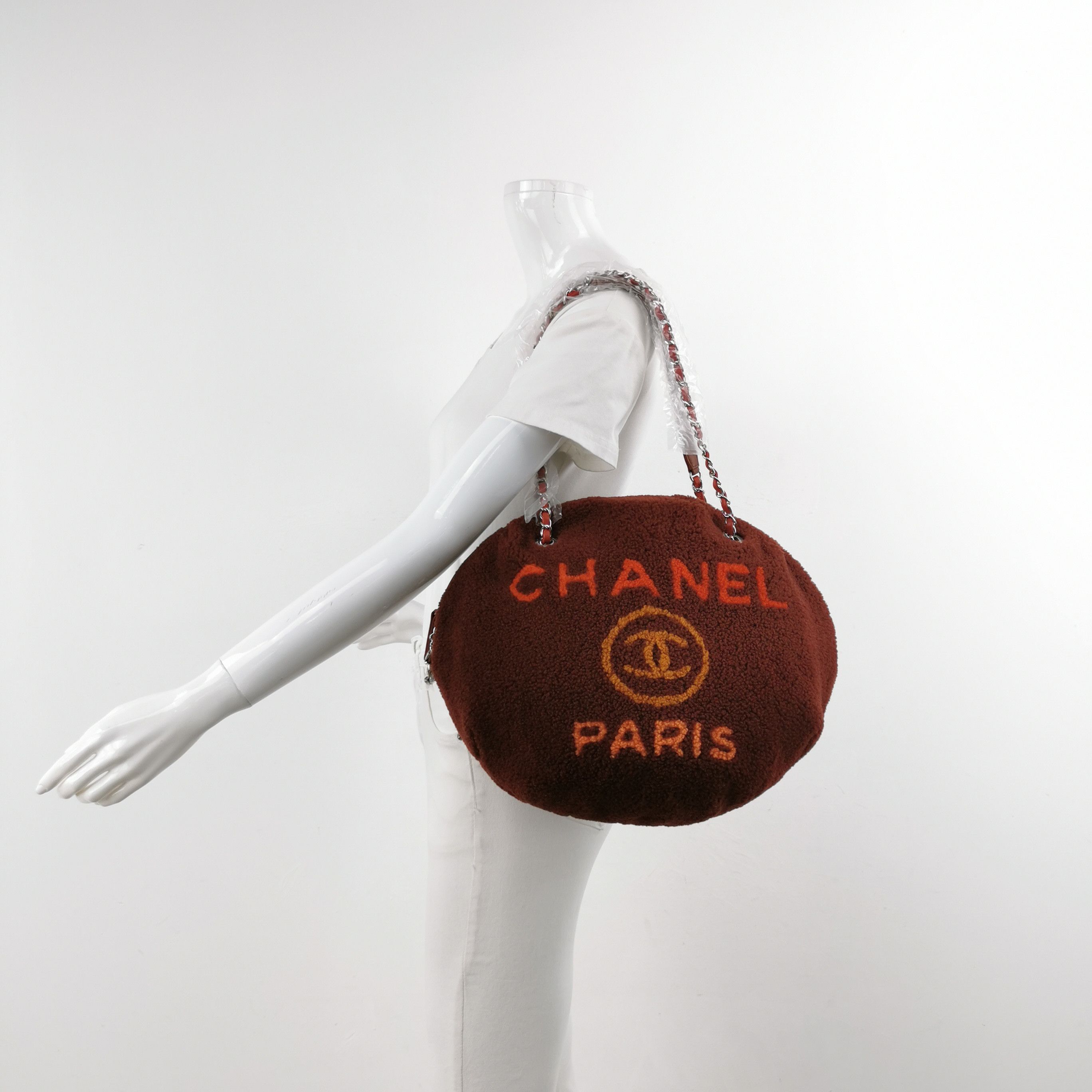 Chanel Chanel Women os Shoulder Bags Size ONE SIZE - 2 Thumbnail