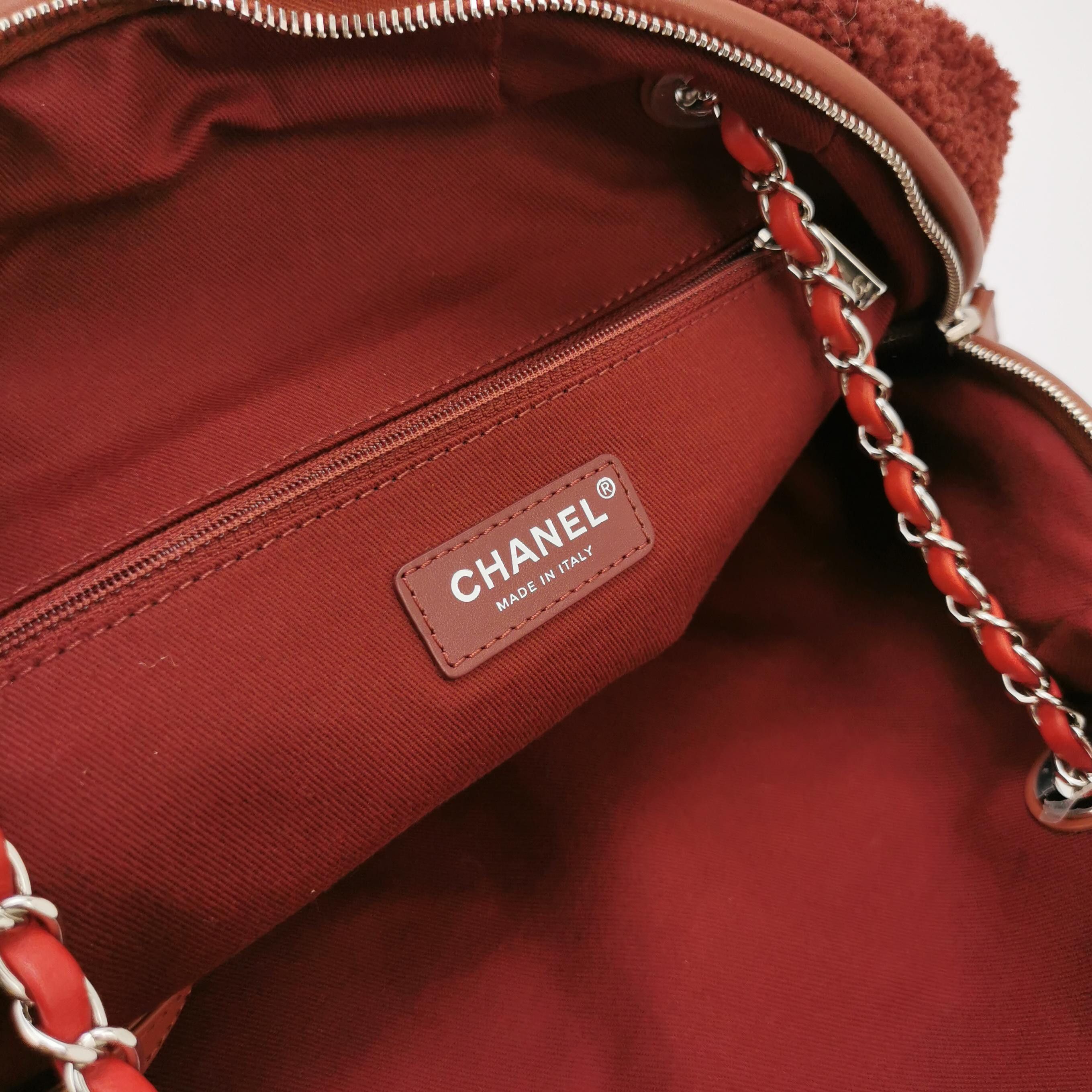 Chanel Chanel Women os Shoulder Bags Size ONE SIZE - 8 Thumbnail
