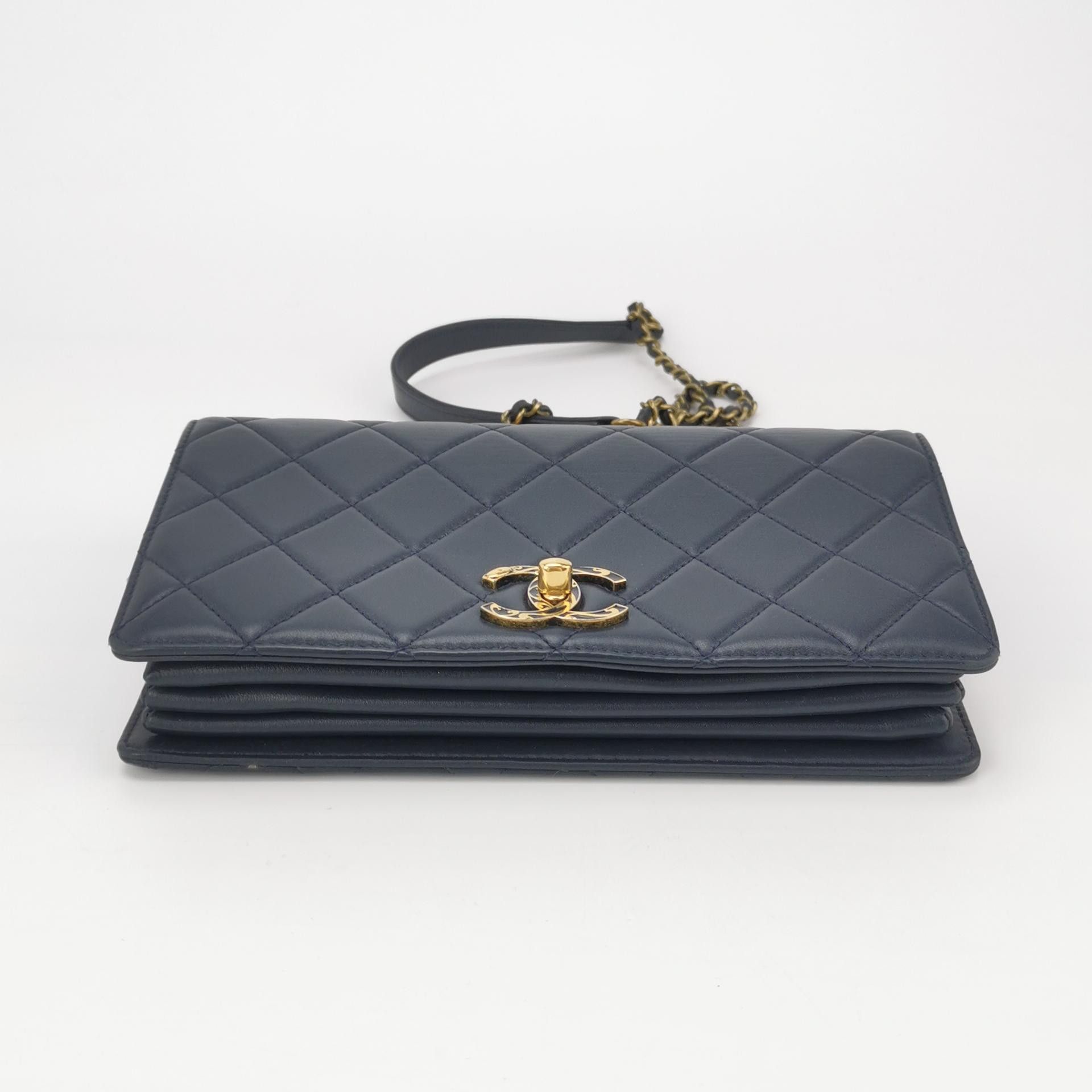 Chanel Chanel Women os Crossbody Bags Size ONE SIZE - 6 Thumbnail