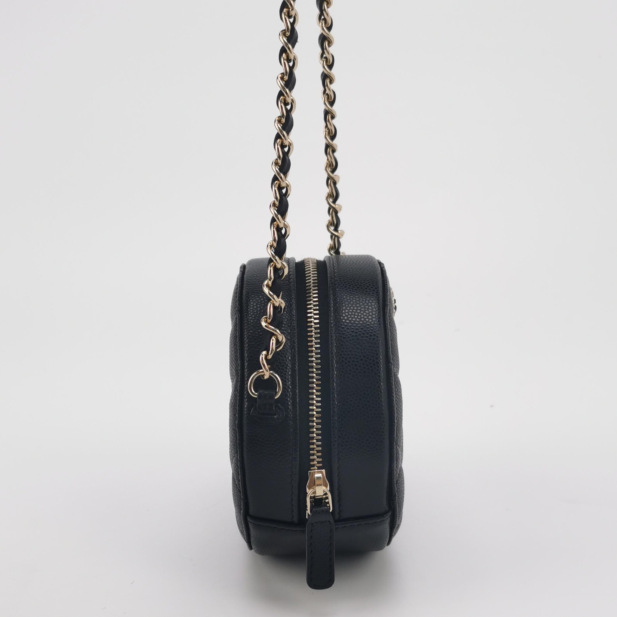 Chanel Chanel Women os Crossbody Bags Size ONE SIZE - 4 Thumbnail