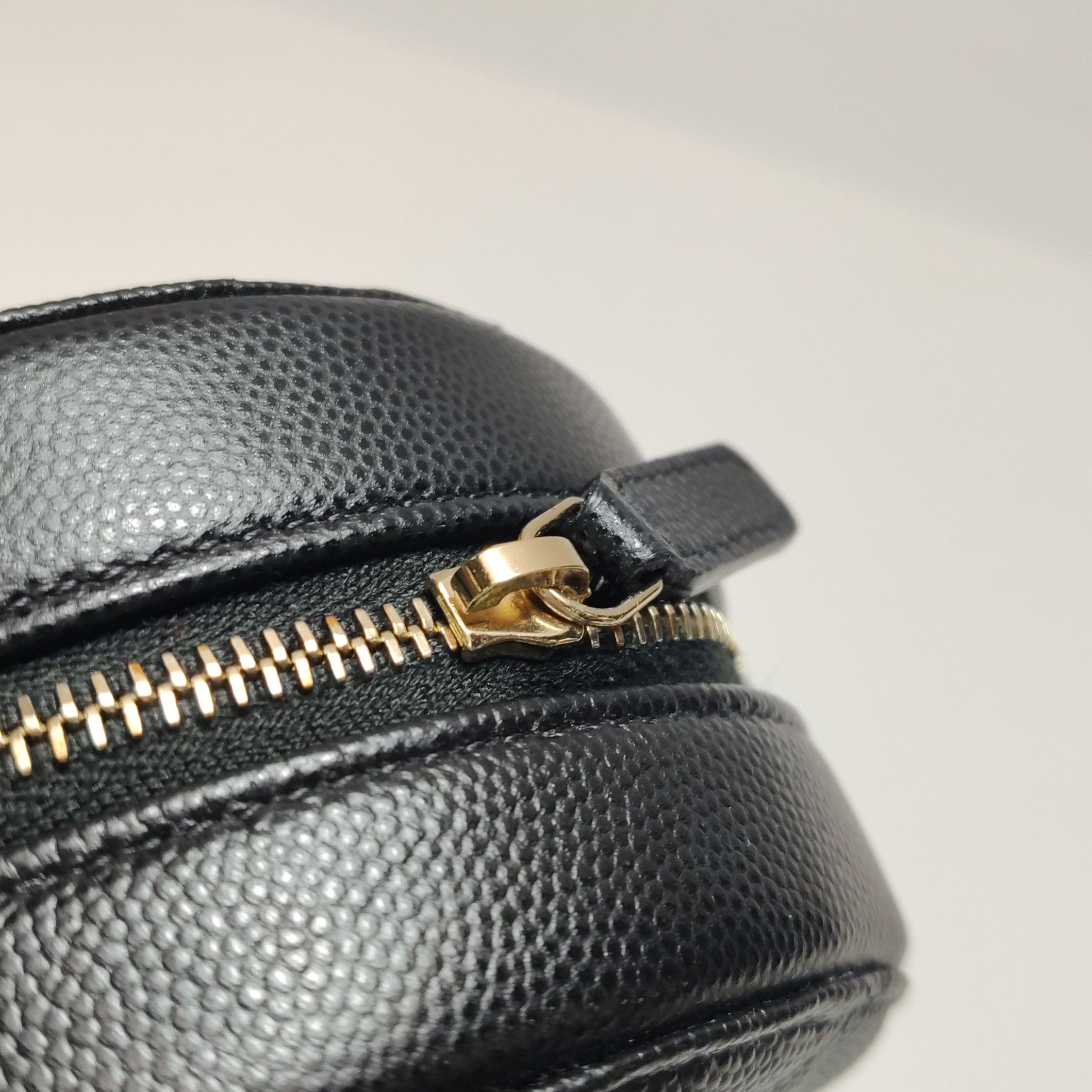 Chanel Chanel Women os Crossbody Bags Size ONE SIZE - 12 Thumbnail