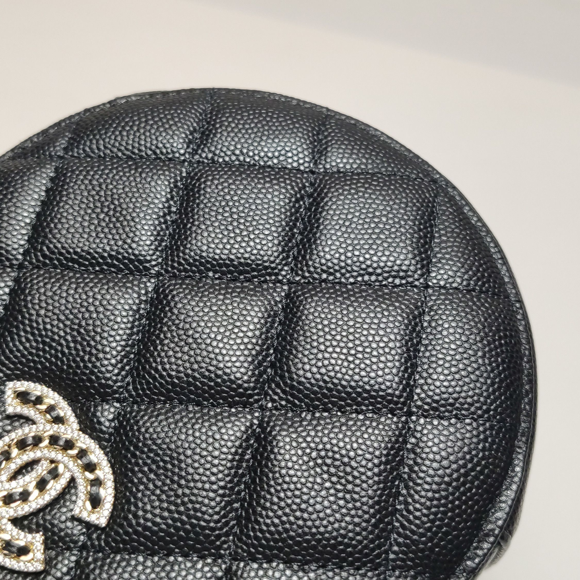 Chanel Chanel Women os Crossbody Bags Size ONE SIZE - 11 Thumbnail