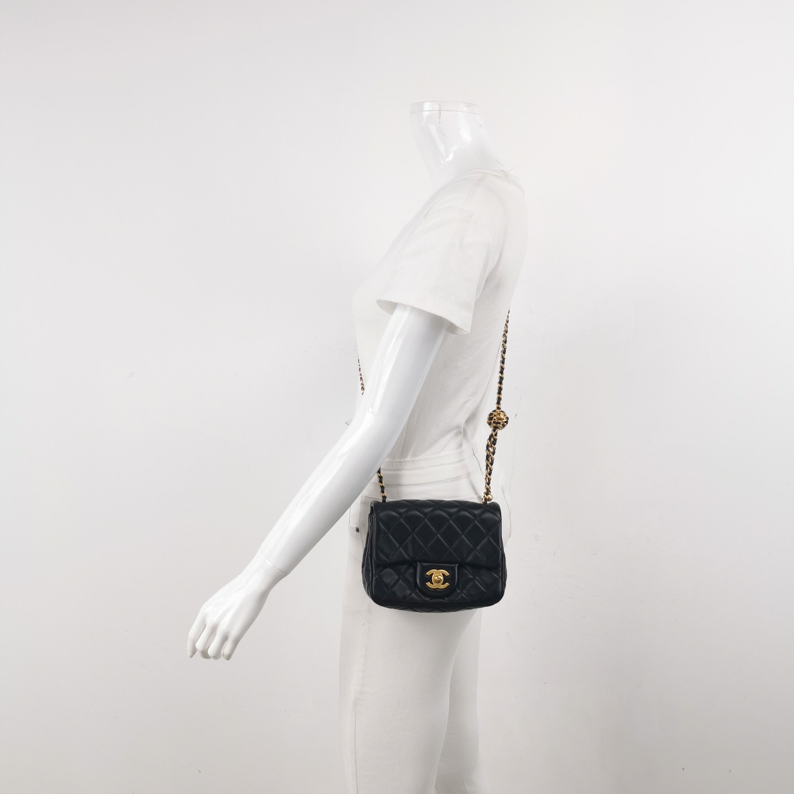 Chanel Chanel Women os Shoulder Bags Size ONE SIZE - 2 Thumbnail