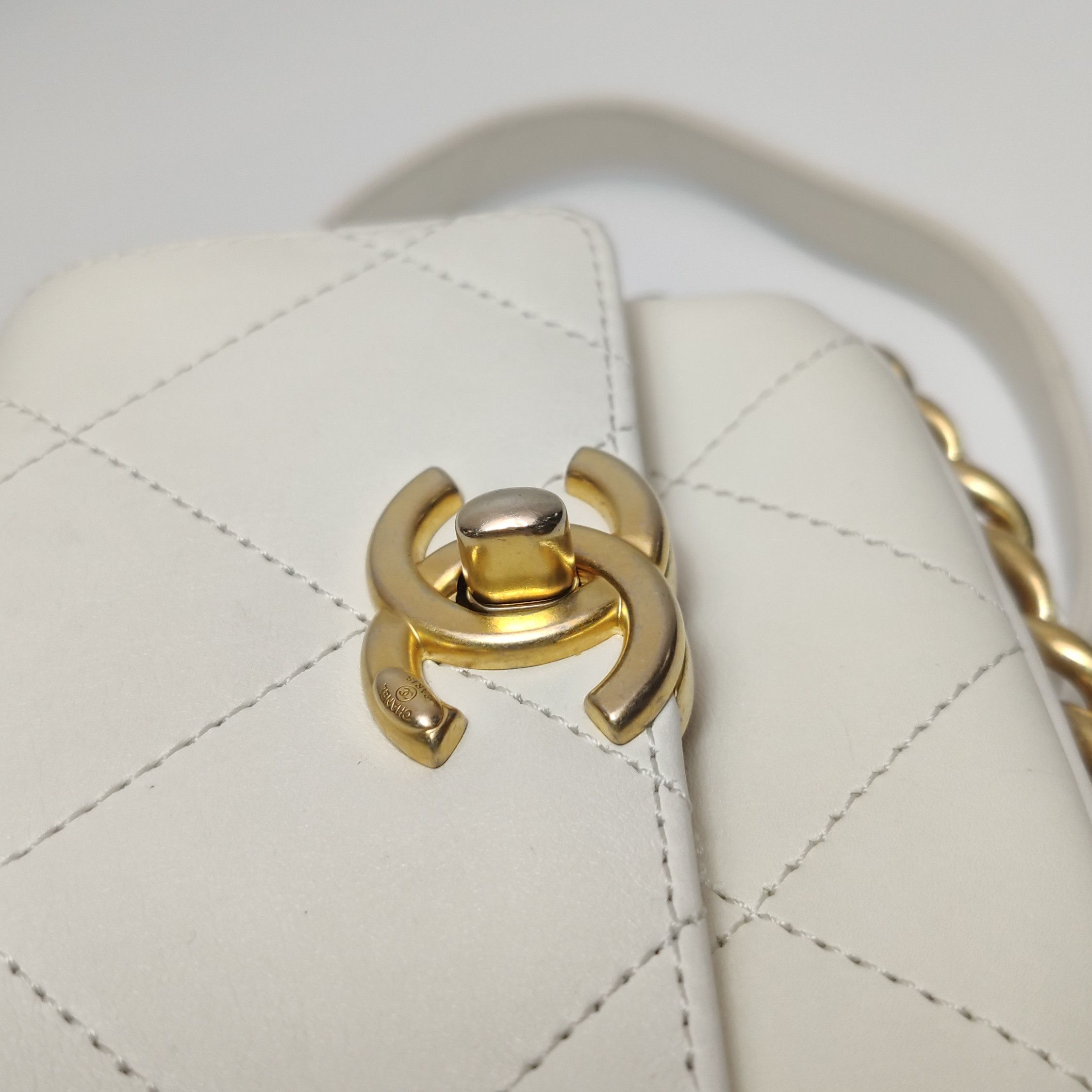 Chanel Chanel Women os Shoulder Bags Size ONE SIZE - 14 Thumbnail