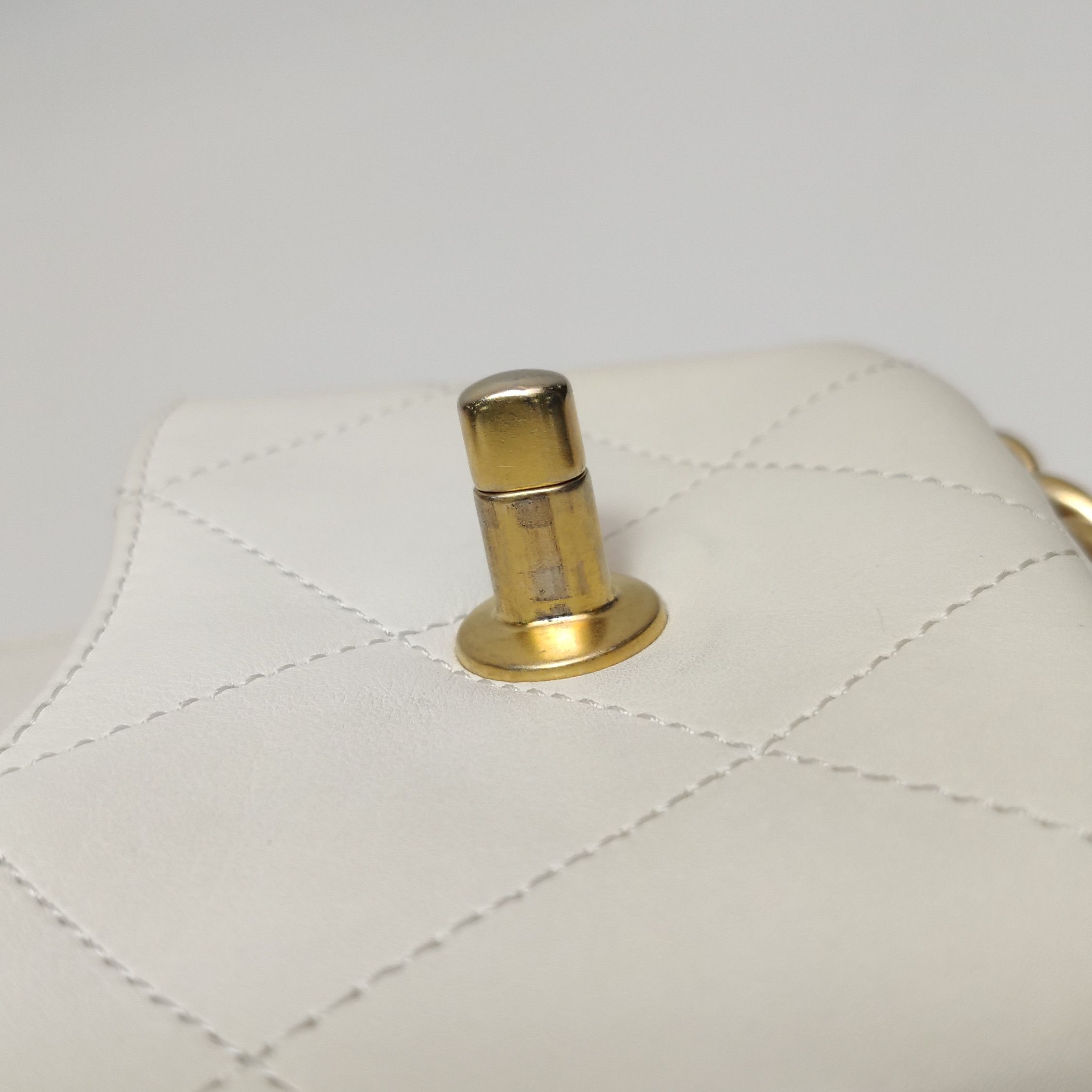 Chanel Chanel Women os Shoulder Bags Size ONE SIZE - 17 Thumbnail