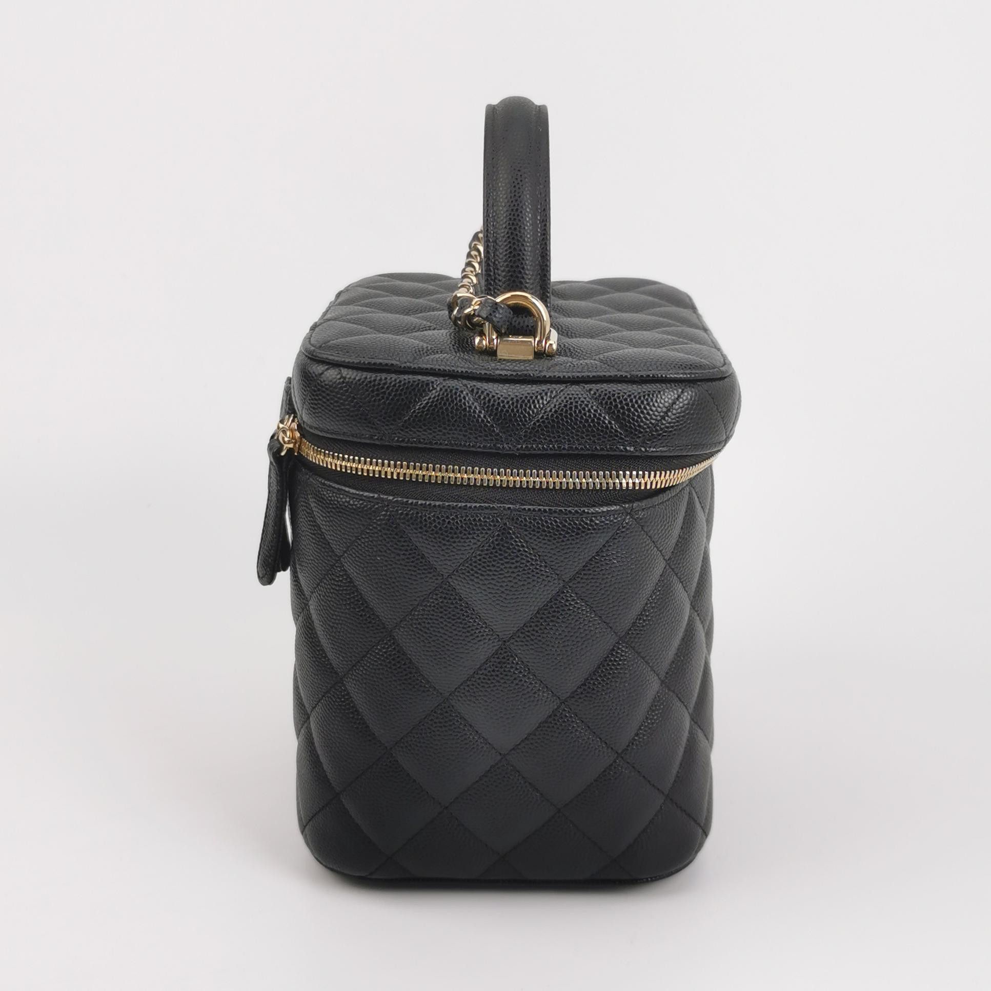 Chanel Chanel Women os Shoulder Bags Size ONE SIZE - 4 Thumbnail