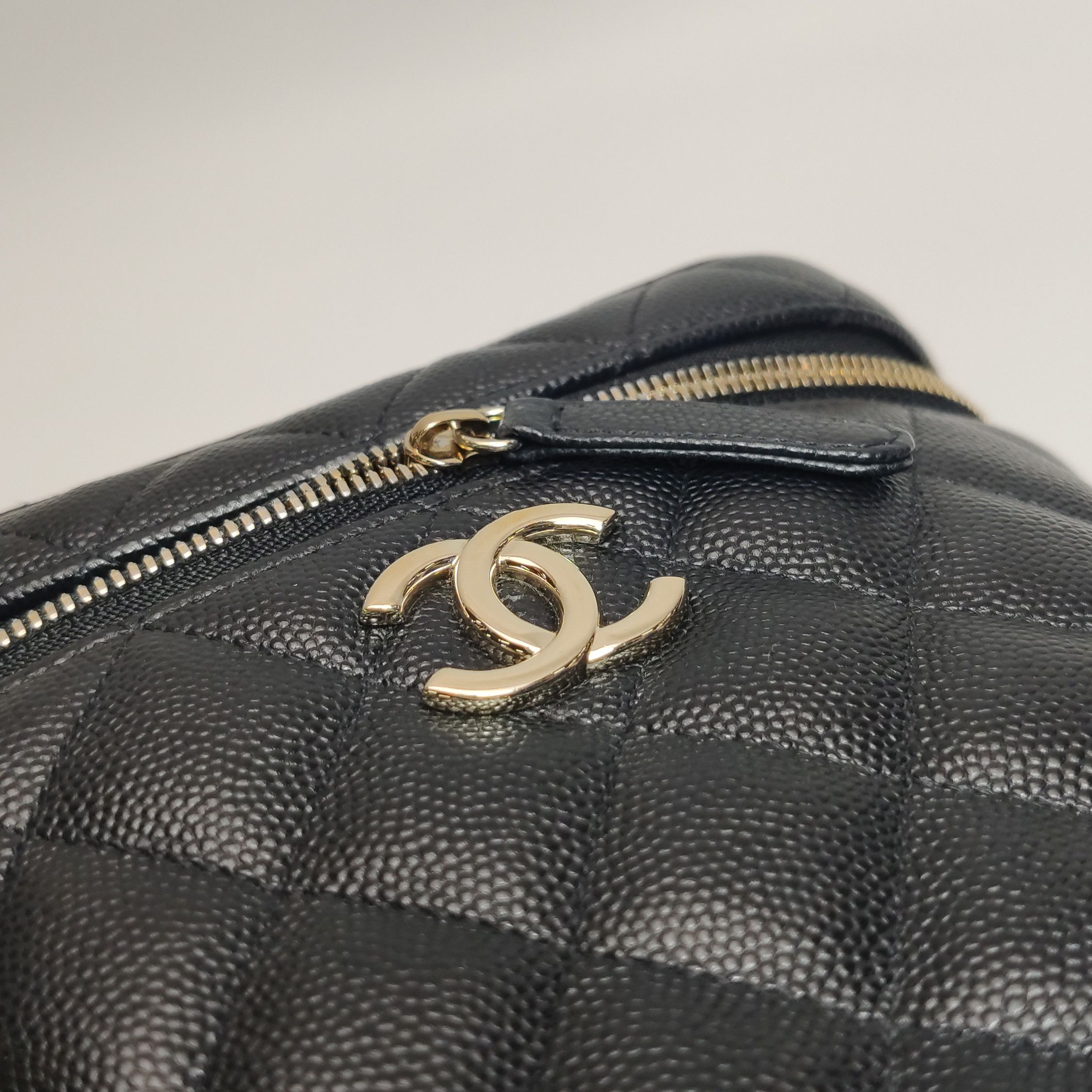 Chanel Chanel Women os Shoulder Bags Size ONE SIZE - 14 Thumbnail