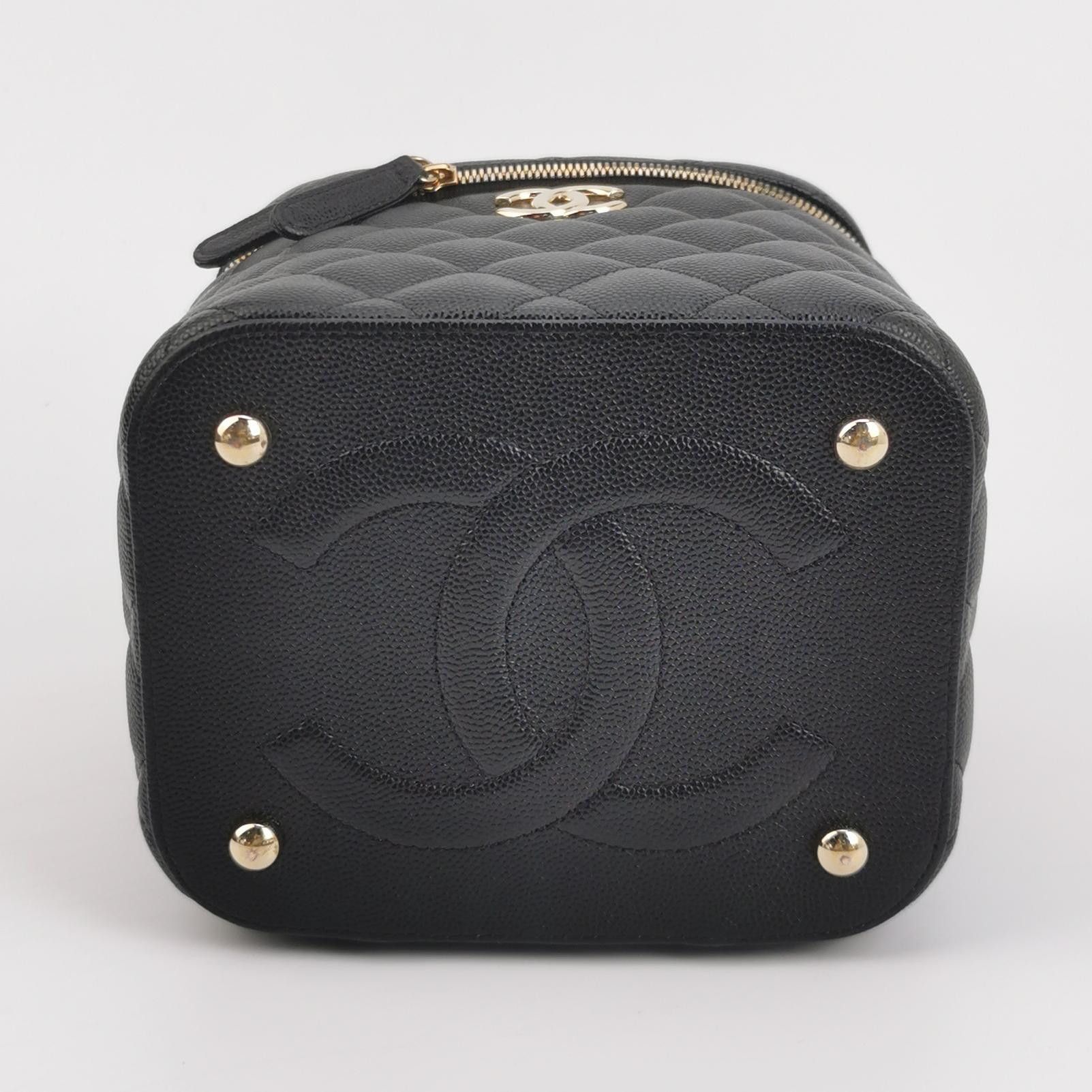 Chanel Chanel Women os Shoulder Bags Size ONE SIZE - 6 Thumbnail