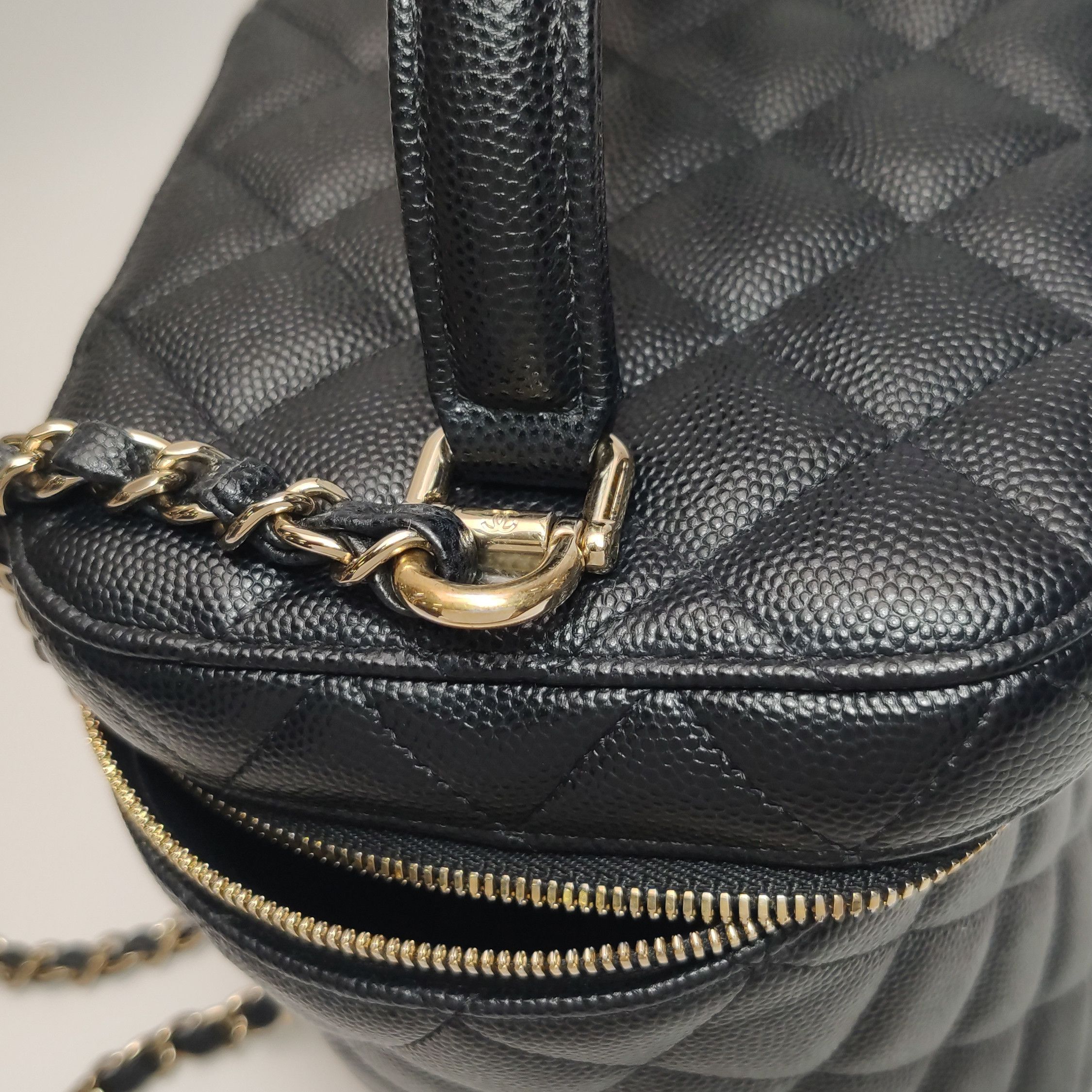 Chanel Chanel Women os Shoulder Bags Size ONE SIZE - 16 Thumbnail