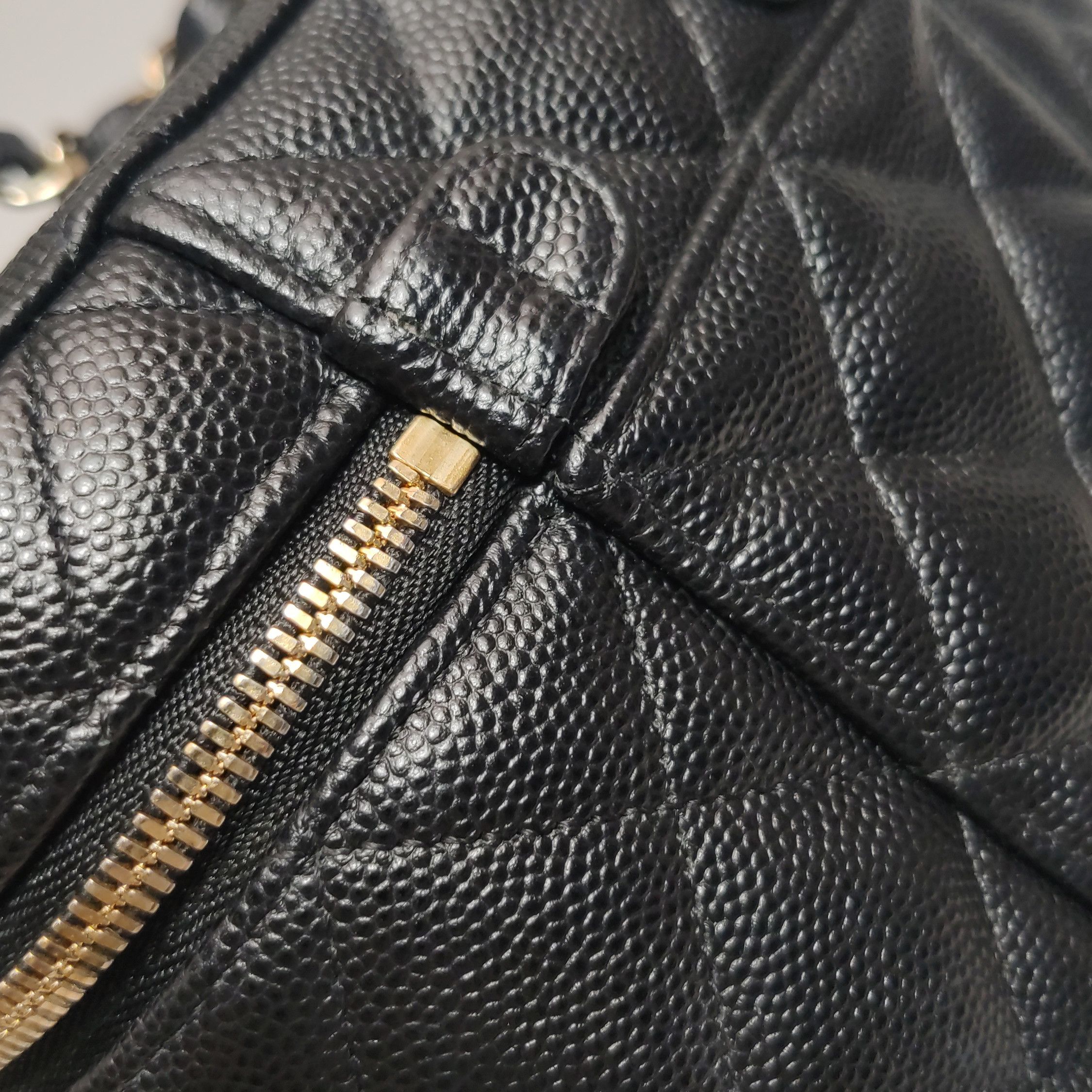 Chanel Chanel Women os Shoulder Bags Size ONE SIZE - 18 Thumbnail