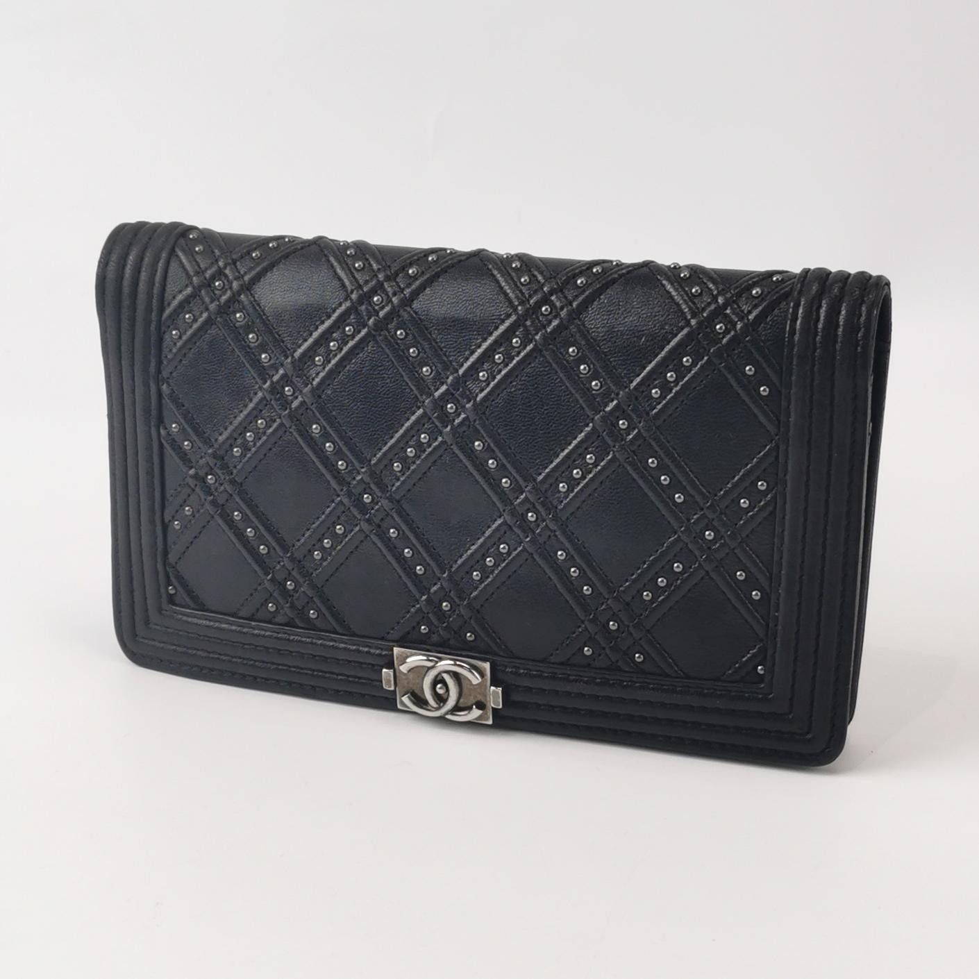 Chanel Chanel Women os Clutches Size ONE SIZE - 2 Thumbnail