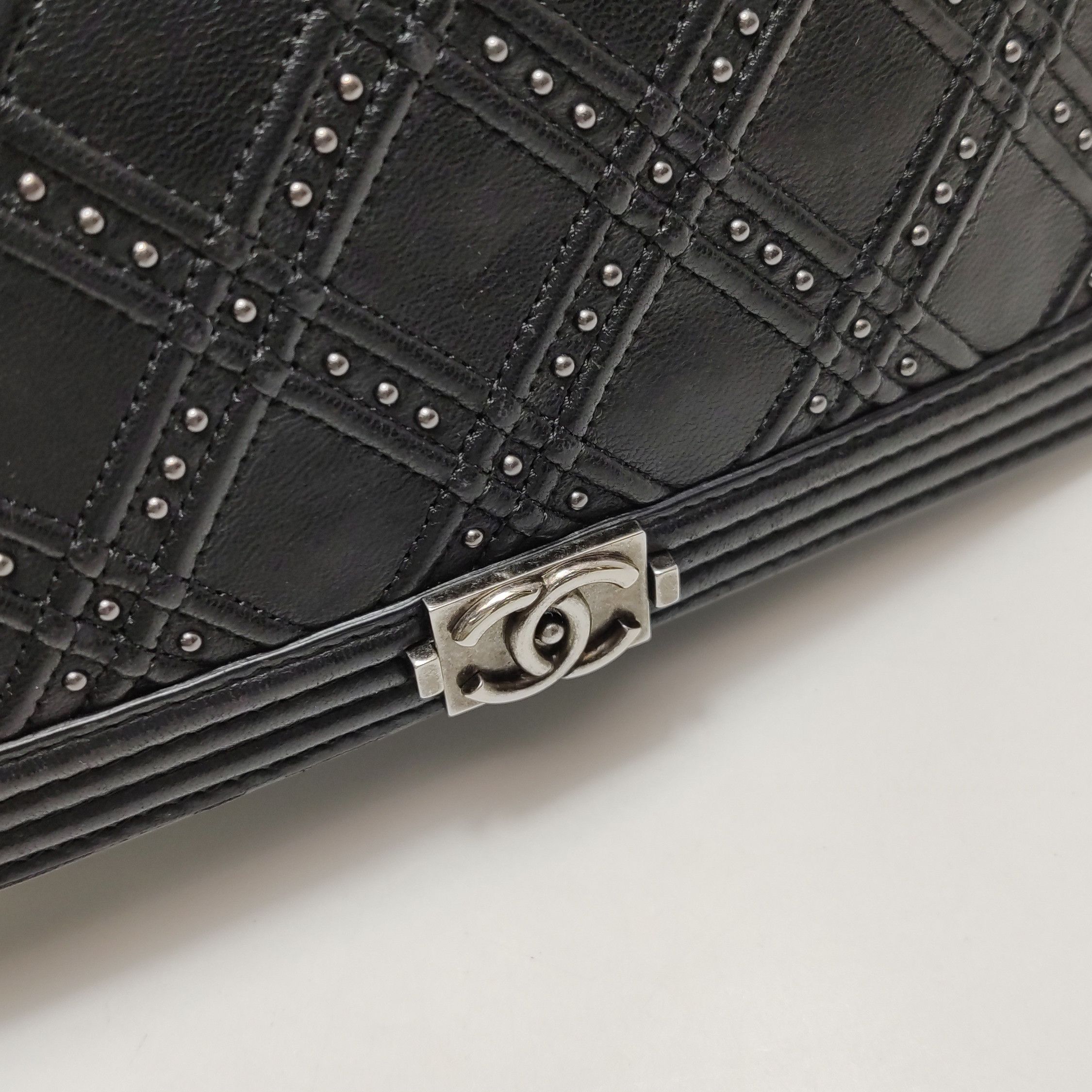 Chanel Chanel Women os Clutches Size ONE SIZE - 12 Thumbnail