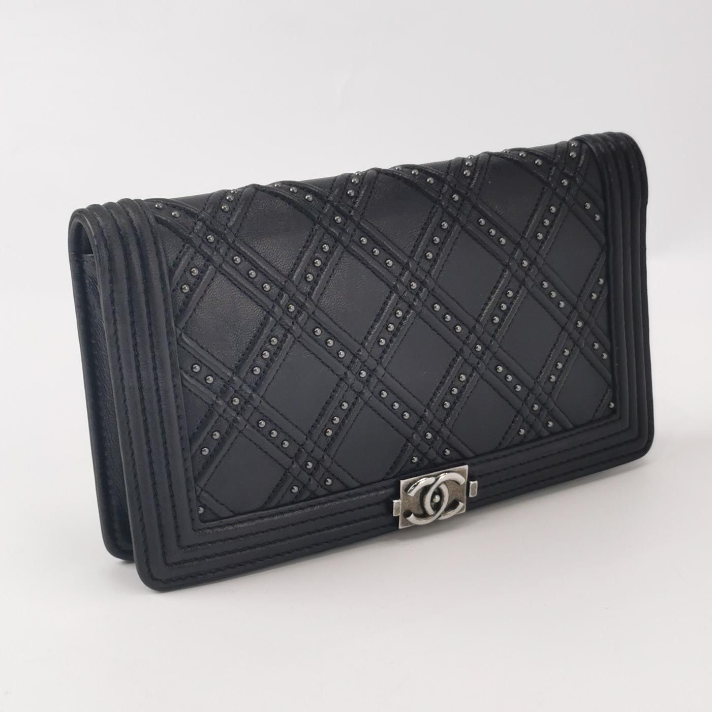 Chanel Chanel Women os Clutches Size ONE SIZE - 3 Thumbnail