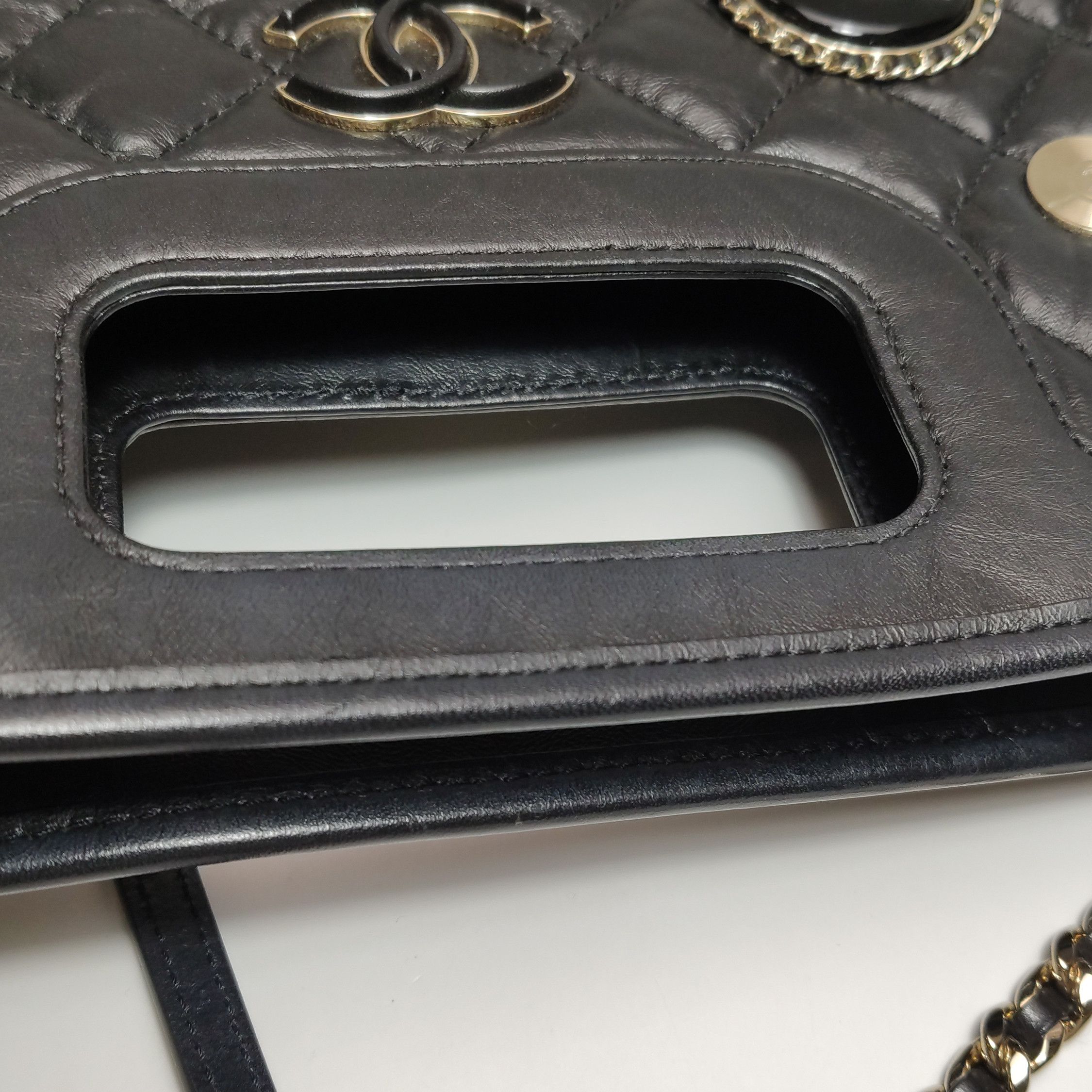 Chanel Chanel Women os Shoulder Bags Size ONE SIZE - 24 Thumbnail