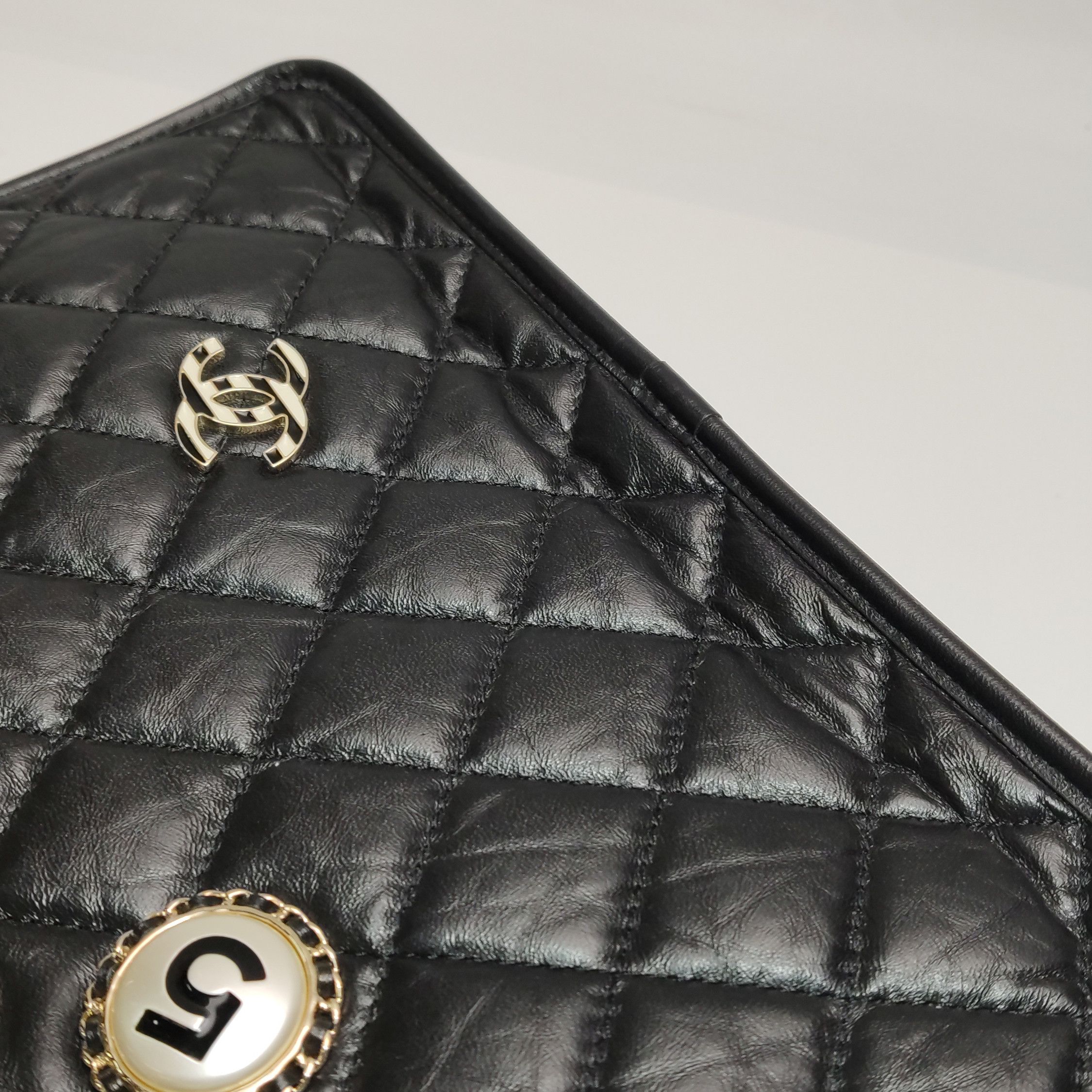 Chanel Chanel Women os Shoulder Bags Size ONE SIZE - 22 Thumbnail