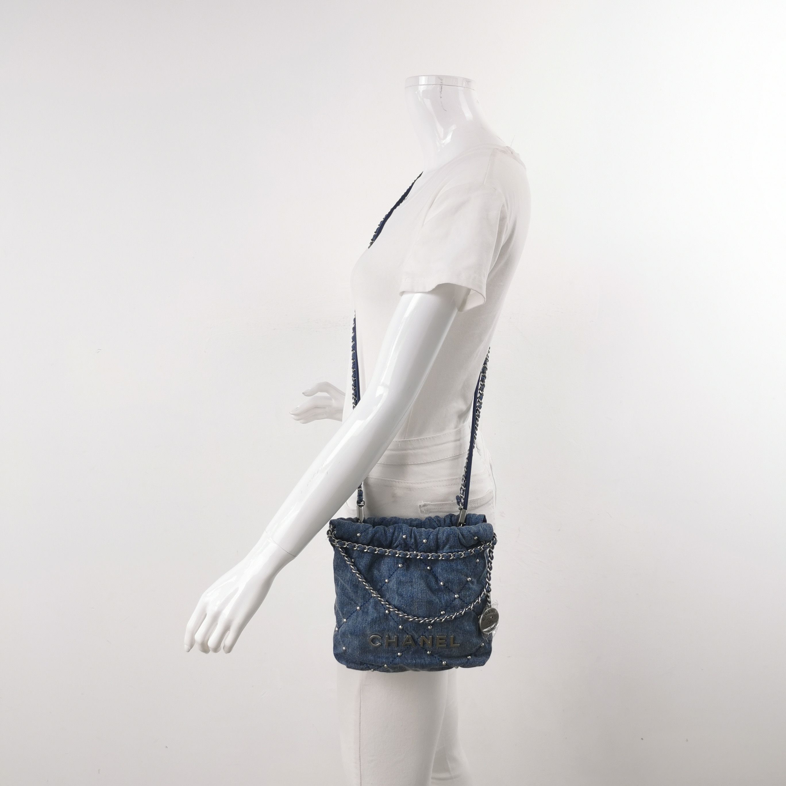 Chanel Chanel Women os Shoulder Bags Size ONE SIZE - 2 Thumbnail