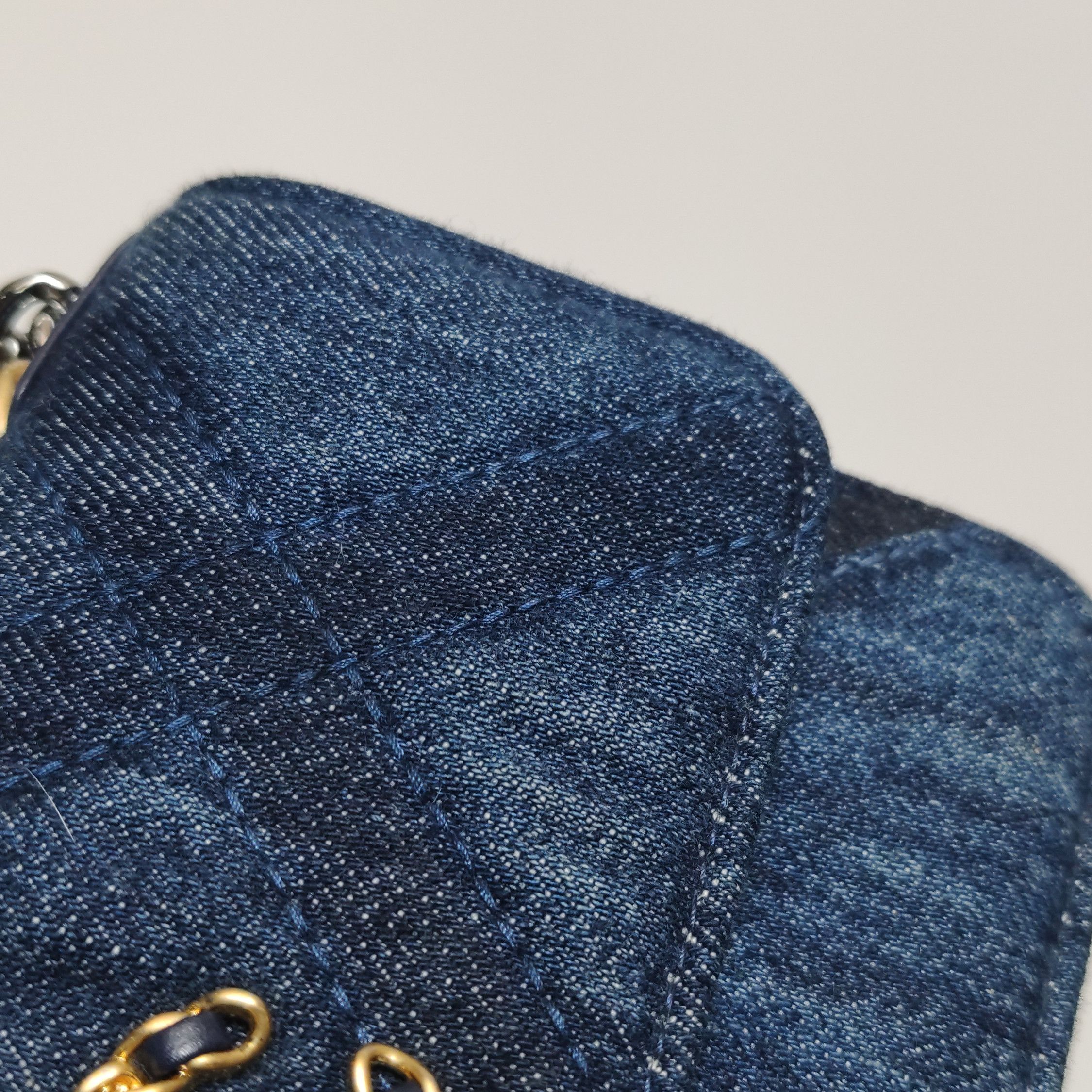 Chanel Chanel Women os Crossbody Bags Size ONE SIZE - 19 Thumbnail
