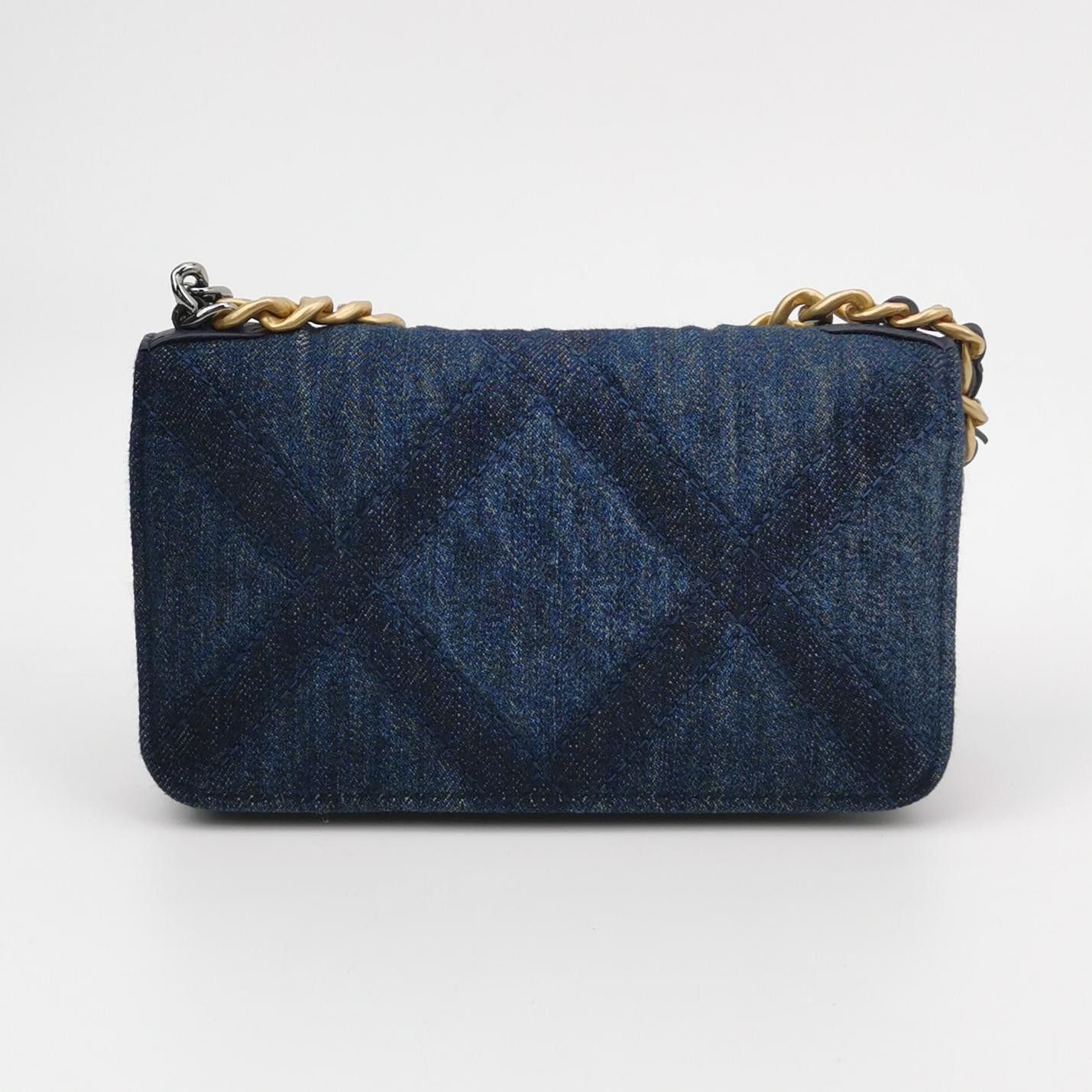 Chanel Chanel Women os Crossbody Bags Size ONE SIZE - 5 Thumbnail