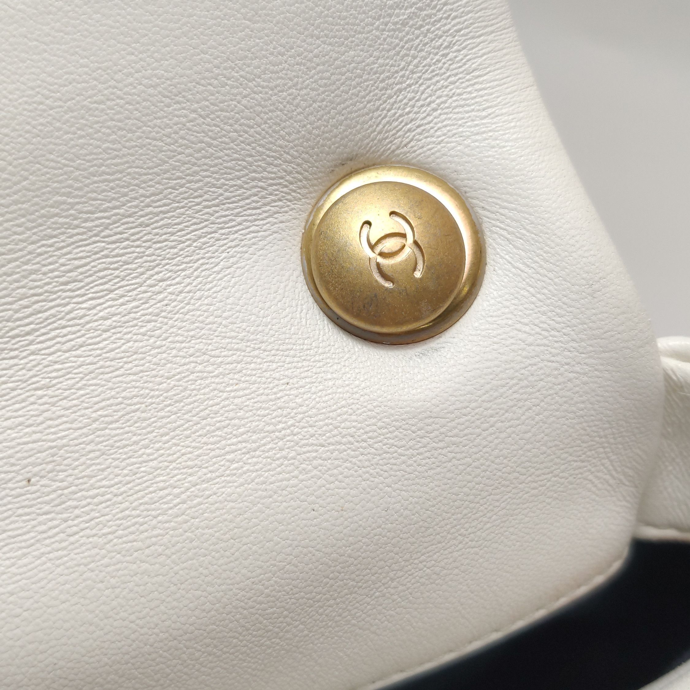 Chanel Chanel Women os Shoulder Bags Size ONE SIZE - 16 Thumbnail