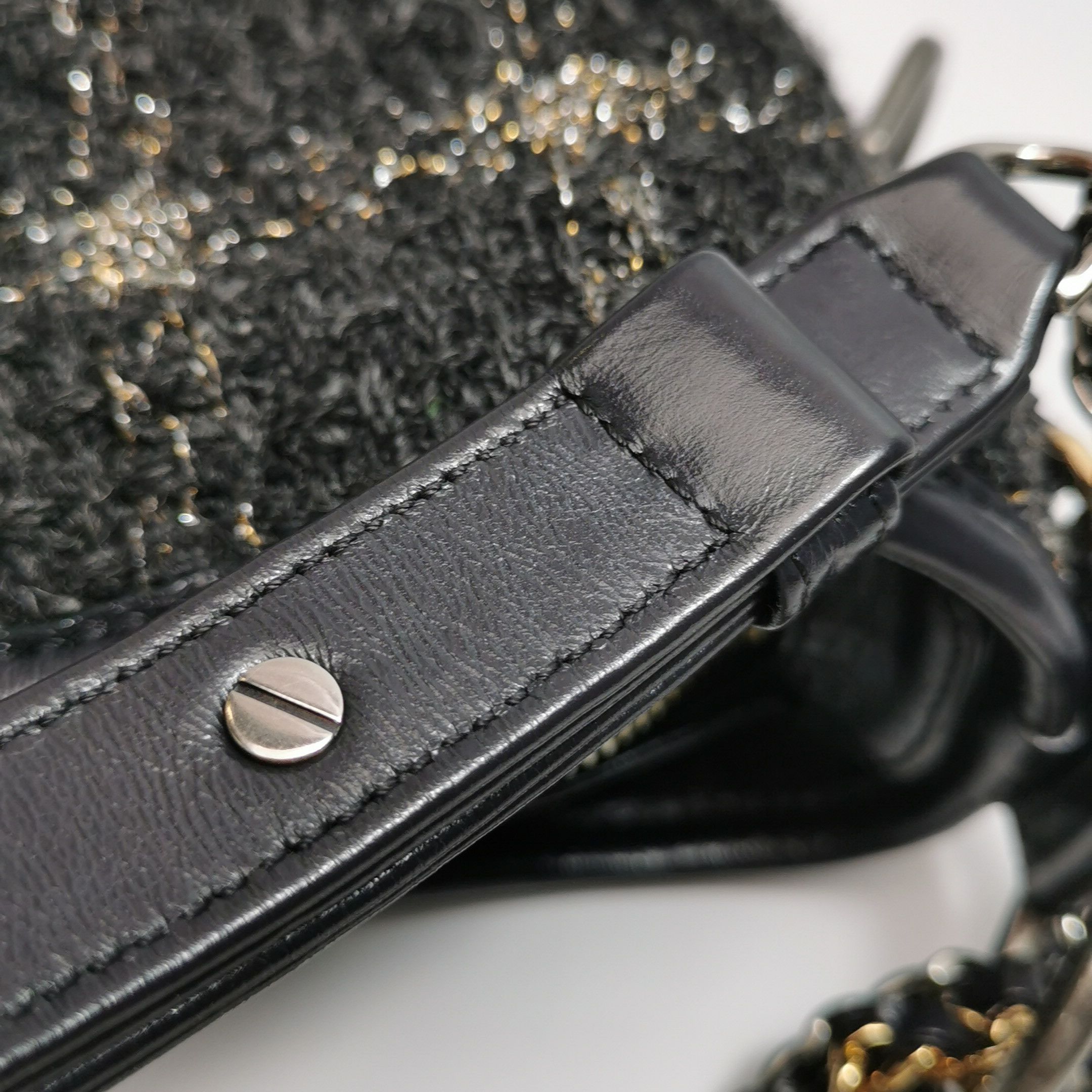Chanel Chanel Women os Crossbody Bags Size ONE SIZE - 14 Thumbnail