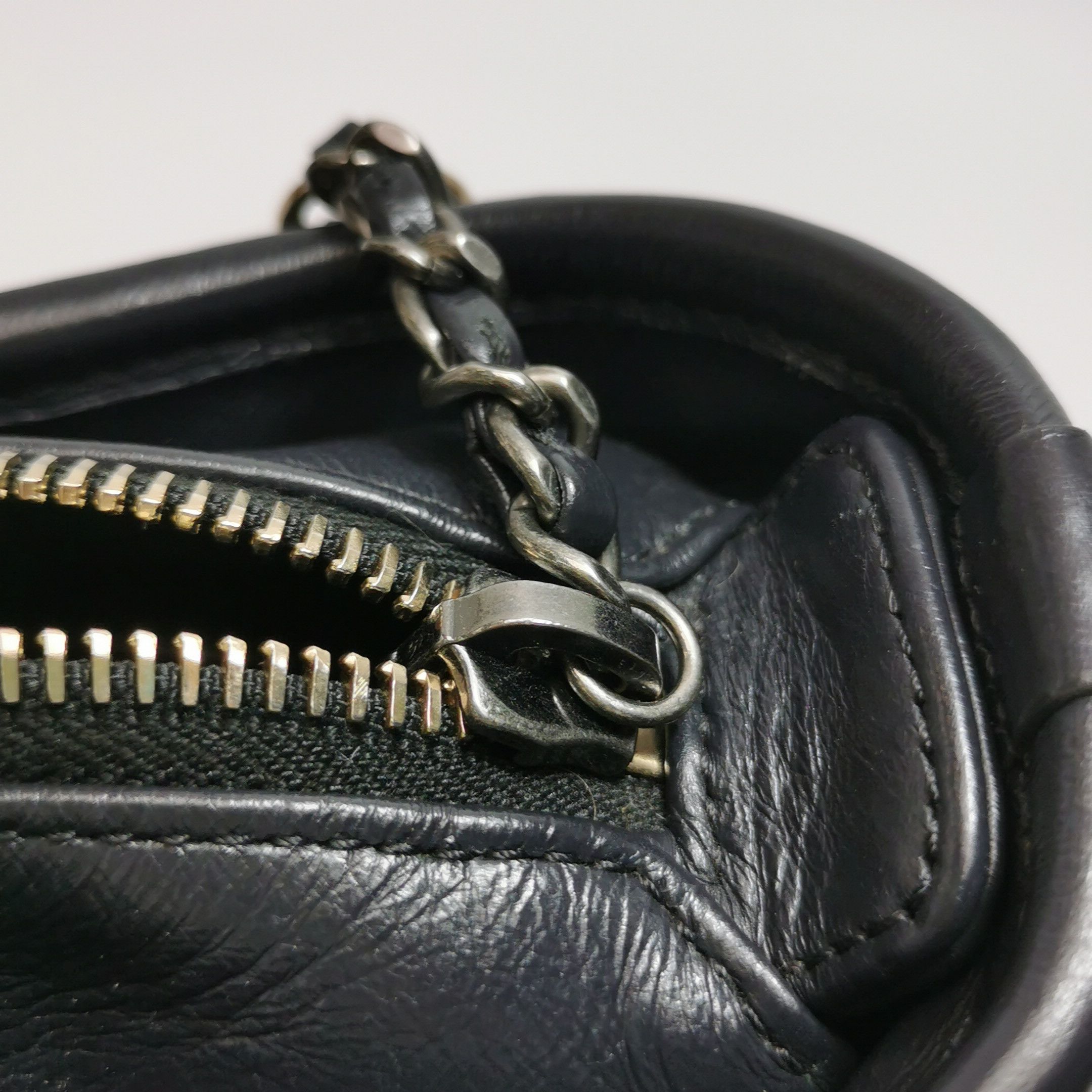 Chanel Chanel Women os Crossbody Bags Size ONE SIZE - 15 Thumbnail