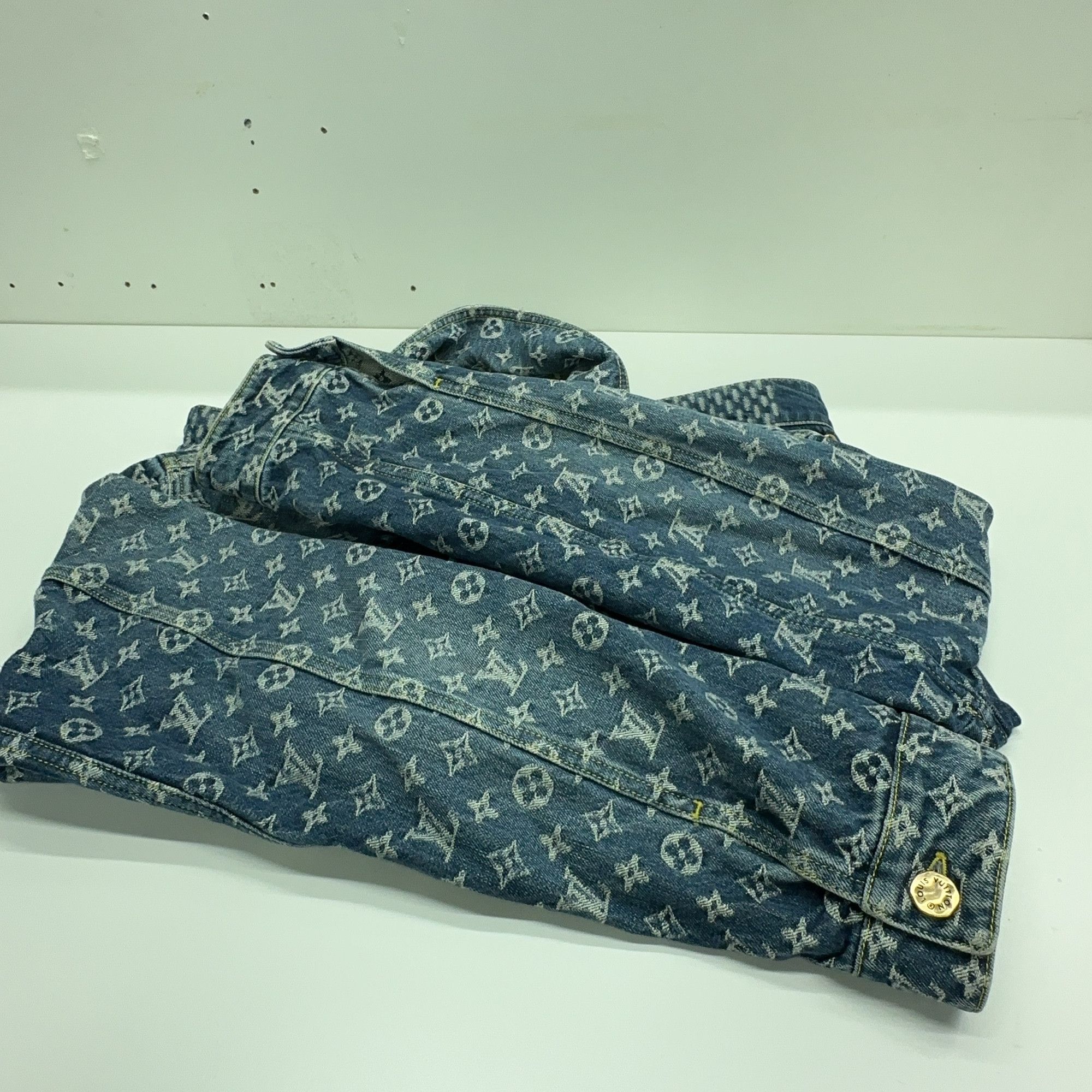 Louis Vuitton Louis Vuitton x Nigo Monogram Denim Jacket Size S Size US S / EU 44-46 / 1 - 9 Thumbnail