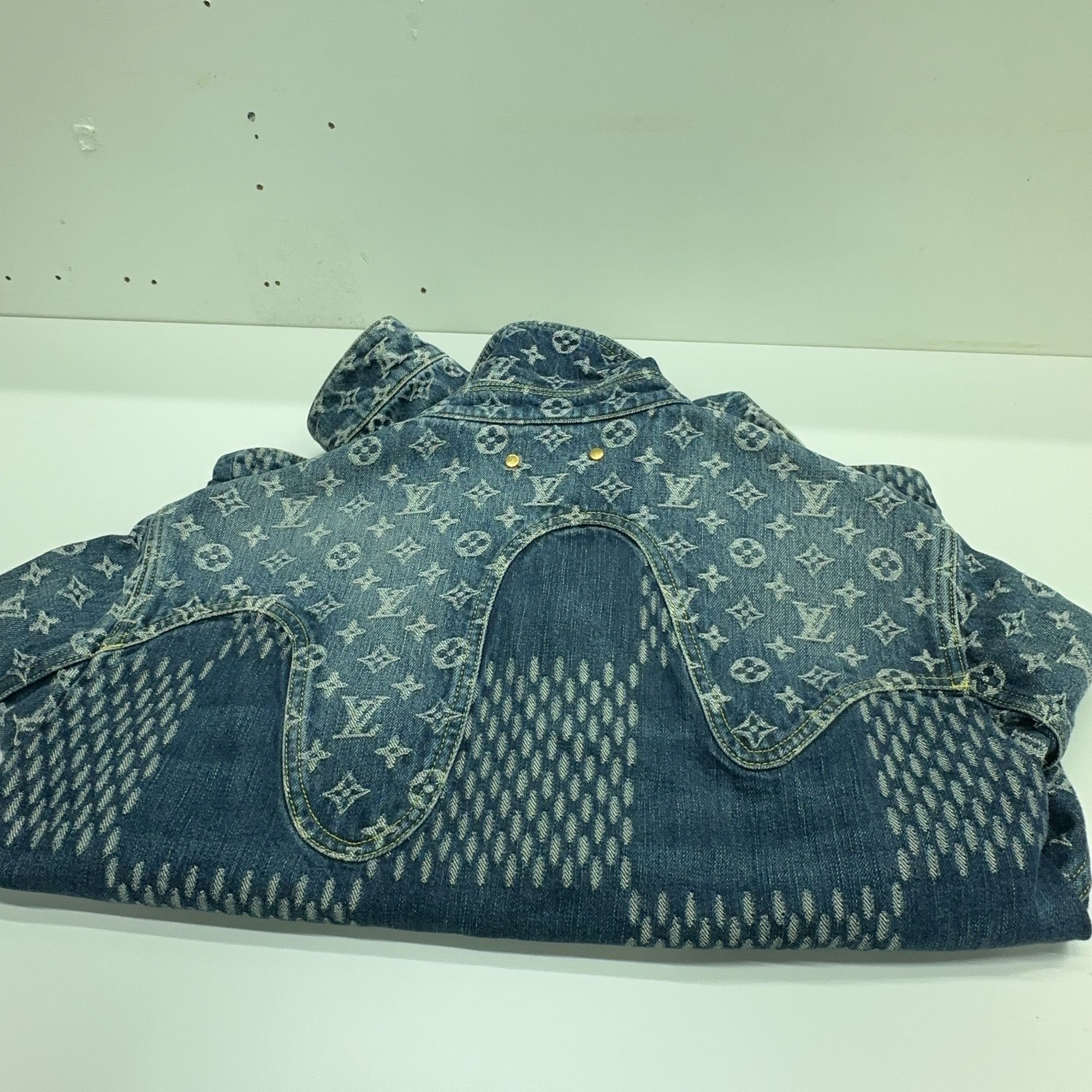 Louis Vuitton Louis Vuitton x Nigo Monogram Denim Jacket Size S Size US S / EU 44-46 / 1 - 11 Thumbnail