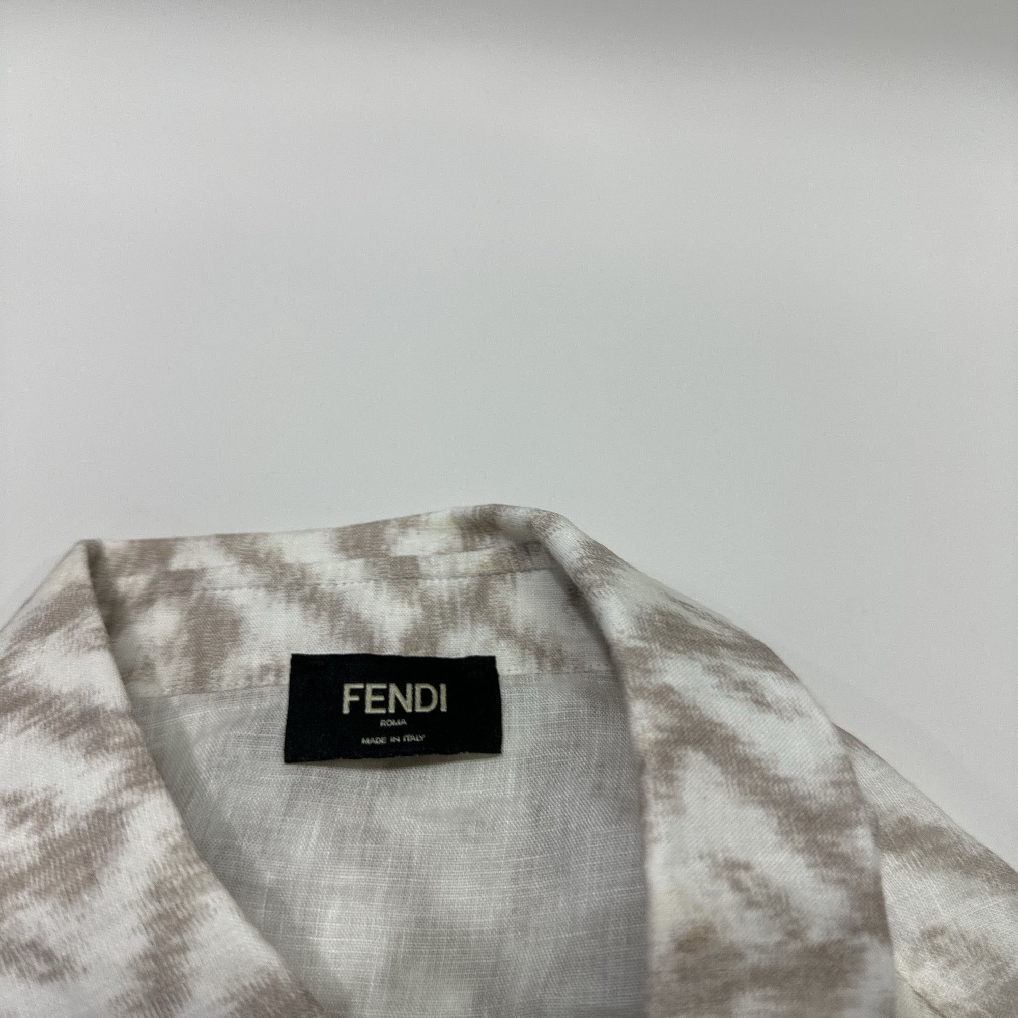 Fendi Fendi Monogram Linen Shirt US L Size US L / EU 52-54 / 3 - 4 Thumbnail