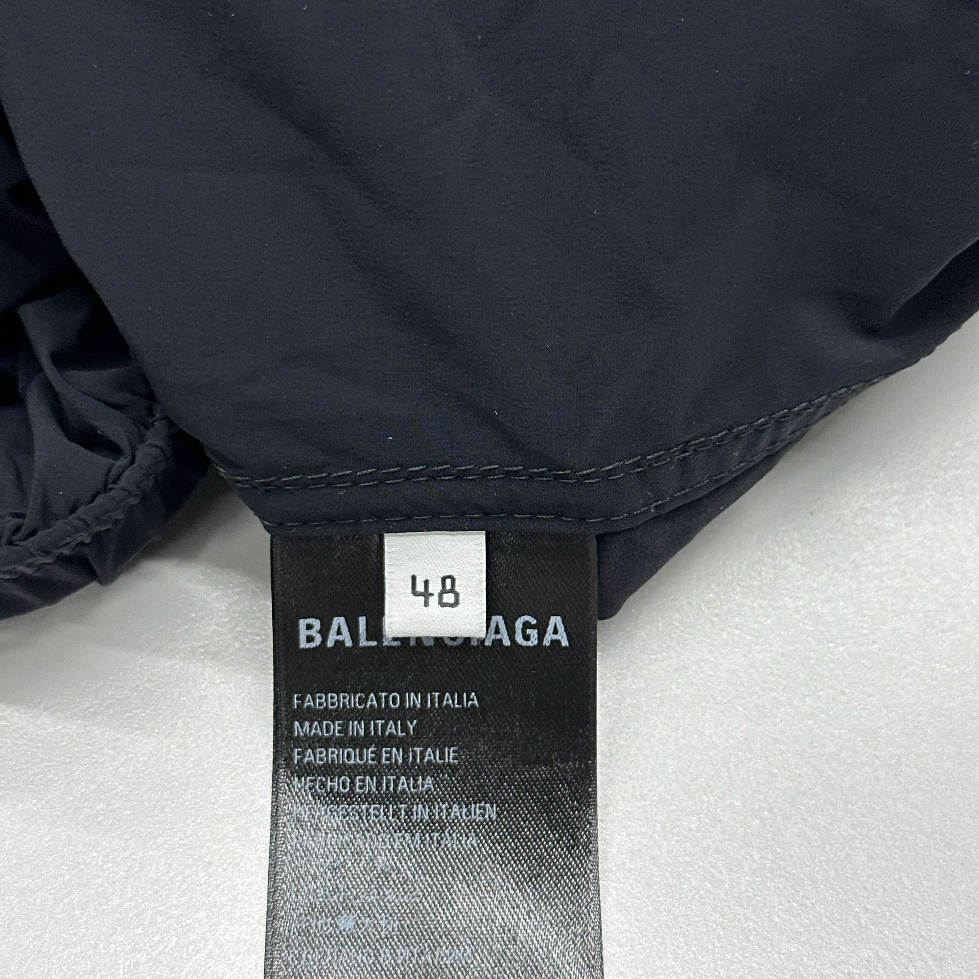 Balenciaga Balenciaga Logo Activewear Windbreaker Size M Size US M / EU 48-50 / 2 - 4 Thumbnail
