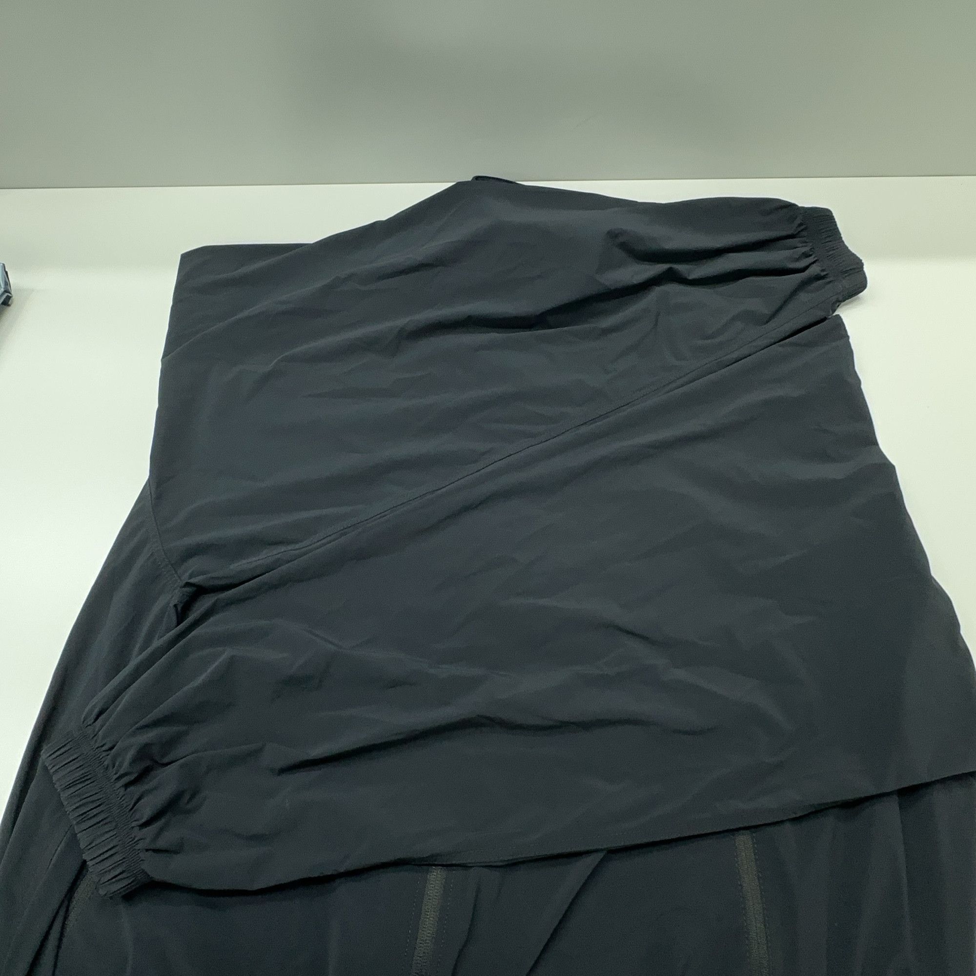 Balenciaga Balenciaga Logo Activewear Windbreaker Size M Size US M / EU 48-50 / 2 - 12 Thumbnail