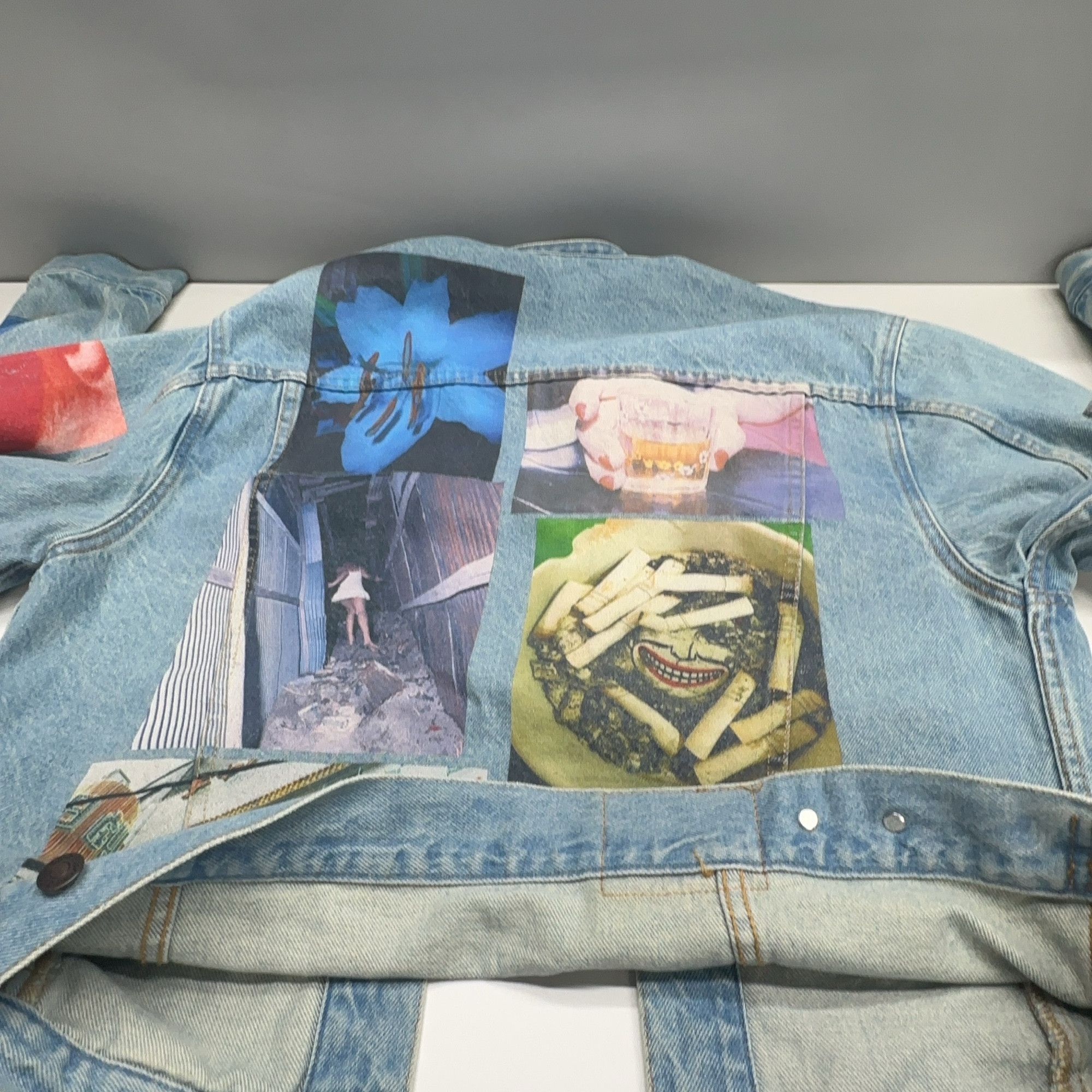 Supreme Supreme Collage Graphic Denim Jacket Size L Size US L / EU 52-54 / 3 - 10 Thumbnail