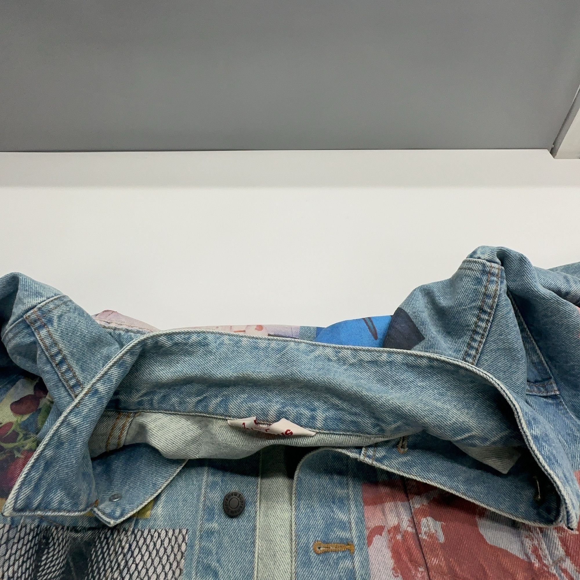 Supreme Supreme Collage Graphic Denim Jacket Size L Size US L / EU 52-54 / 3 - 6 Thumbnail