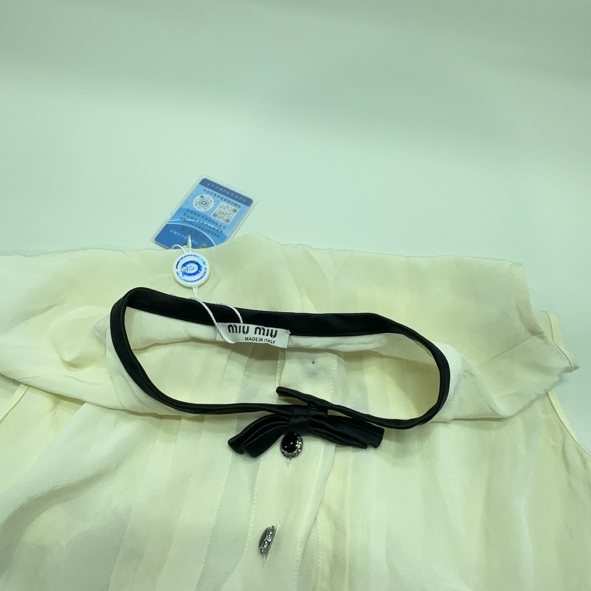 Miu Miu Miu Miu Bow Detail Sleeveless Blouse Size 38 Size XS / US 0-2 / IT 36-38 - 11 Thumbnail