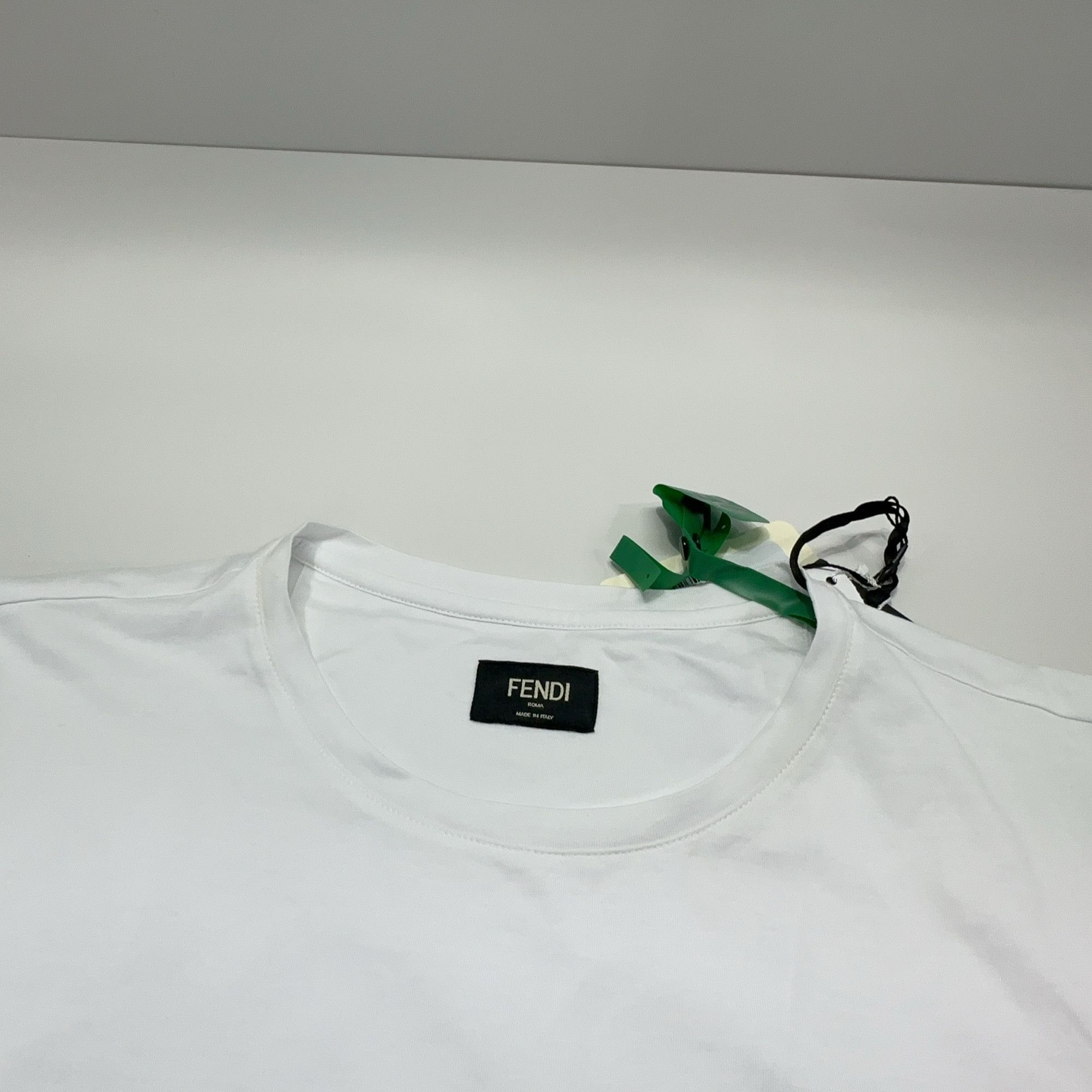 Fendi Fendi Logo Patch T-Shirt Size L Size US L / EU 52-54 / 3 - 7 Thumbnail