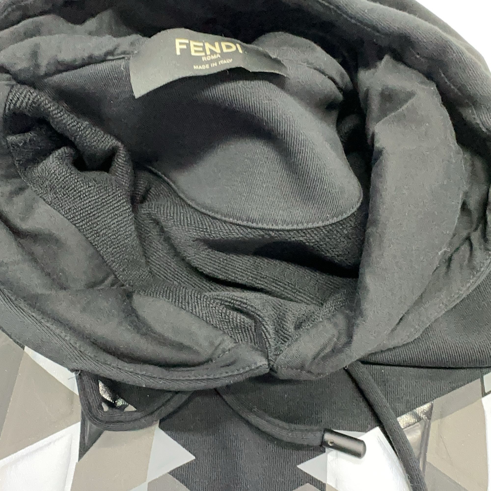 Fendi Fendi Geometric Print Hoodie Size L Size US L / EU 52-54 / 3 - 8 Thumbnail