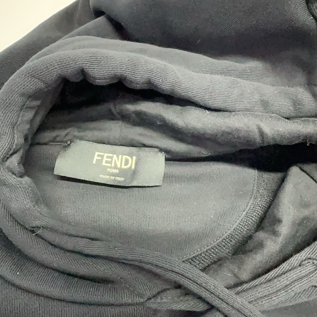 Fendi Fendi Geometric Print Hoodie Size L Size US L / EU 52-54 / 3 - 5 Thumbnail